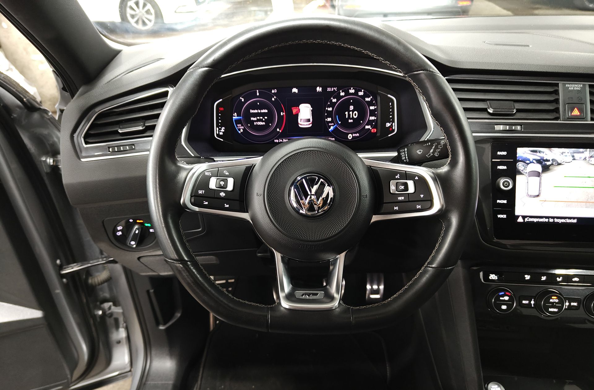 Volkswagen Tiguan Allspace Sport 2.0 TDI Pack R-line - foto 29