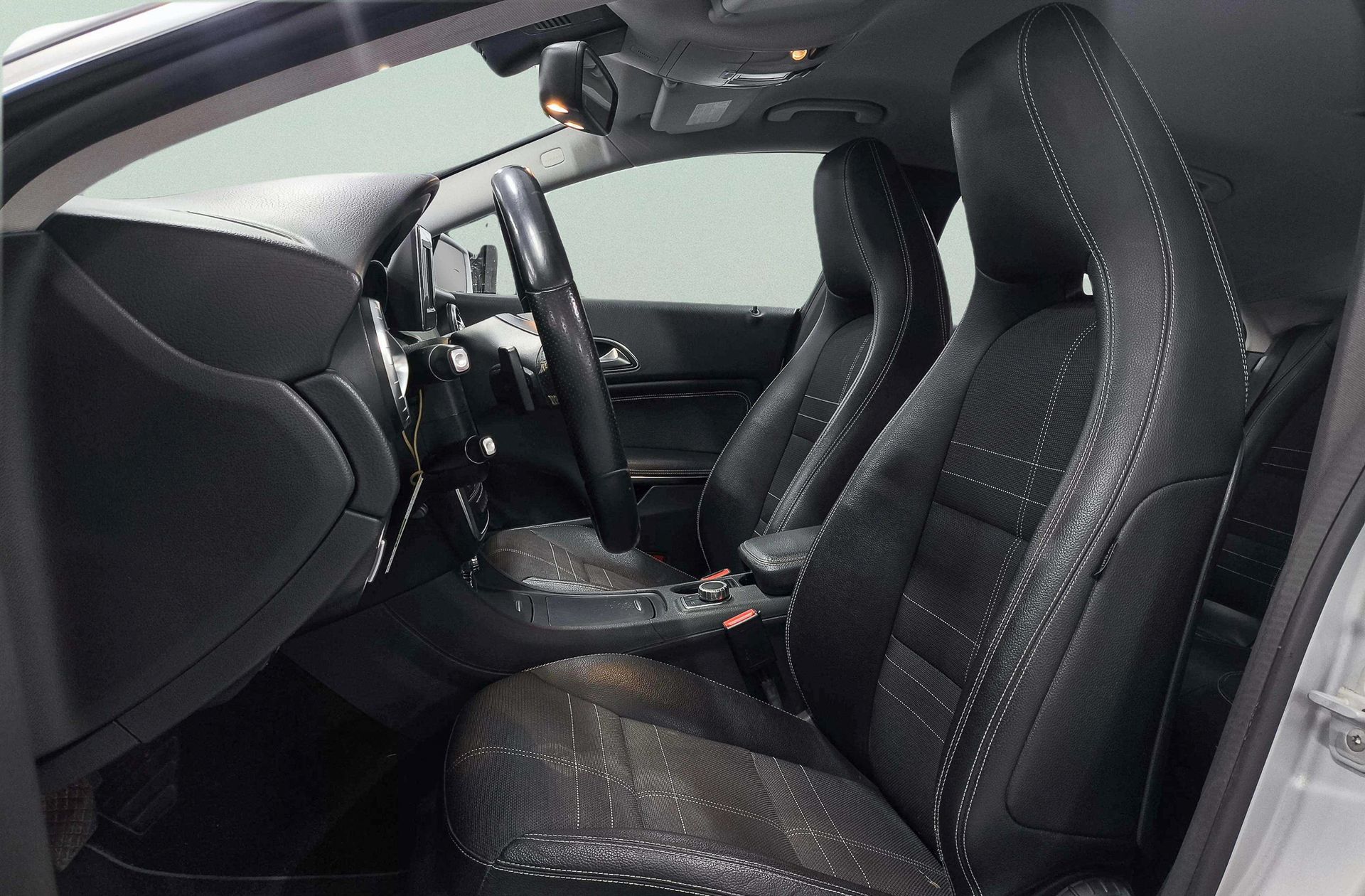 Mercedes-Benz CLA 200 - foto 10