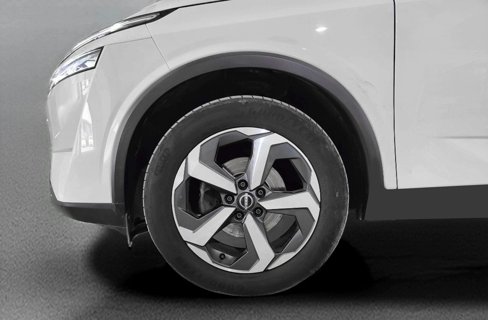 Nissan Qashqai DIG-T 160 N-Connecta Xtronic - foto 36