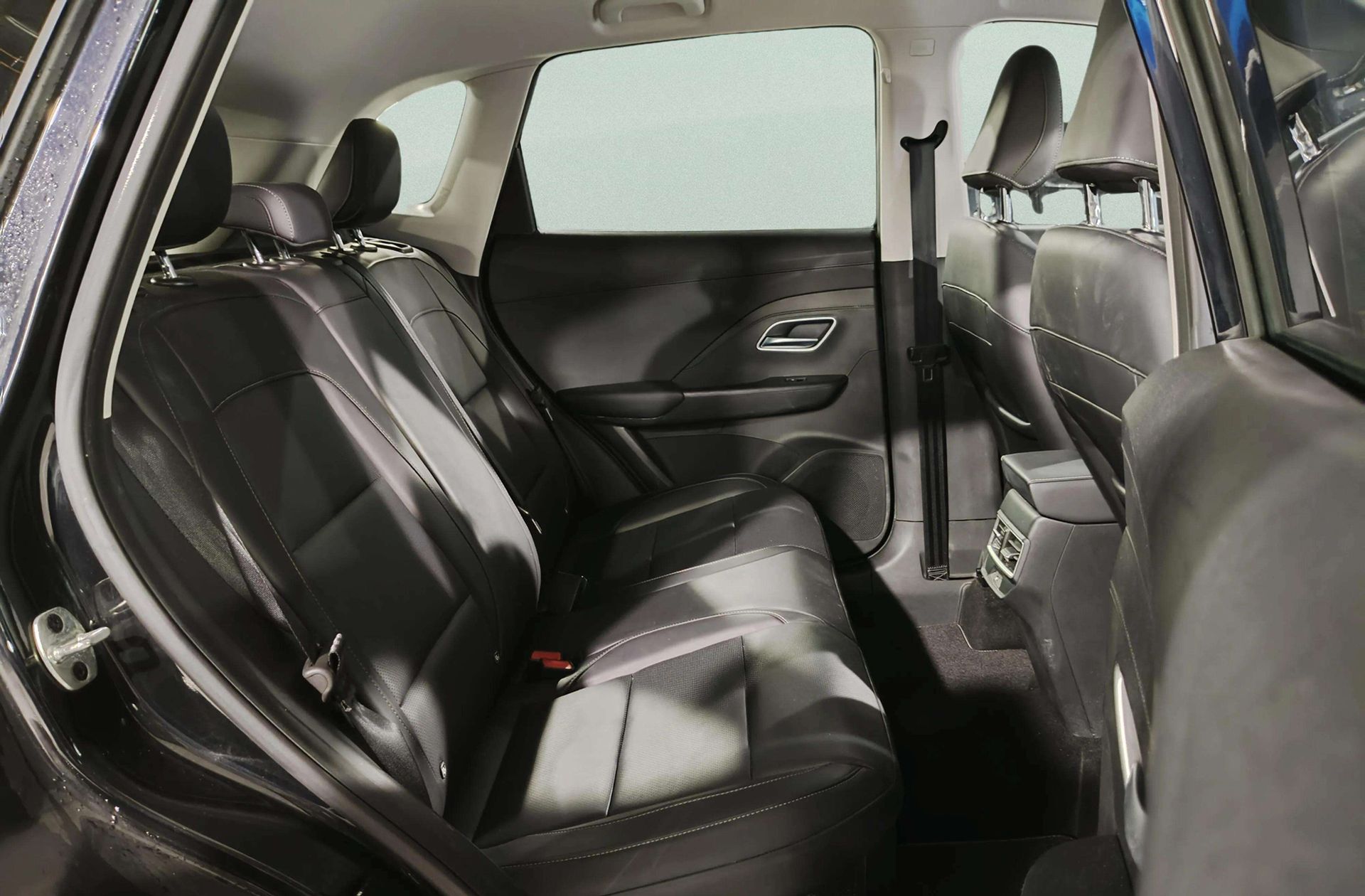 MG ZS 1.5 Hybrid+ Luxury - foto 21