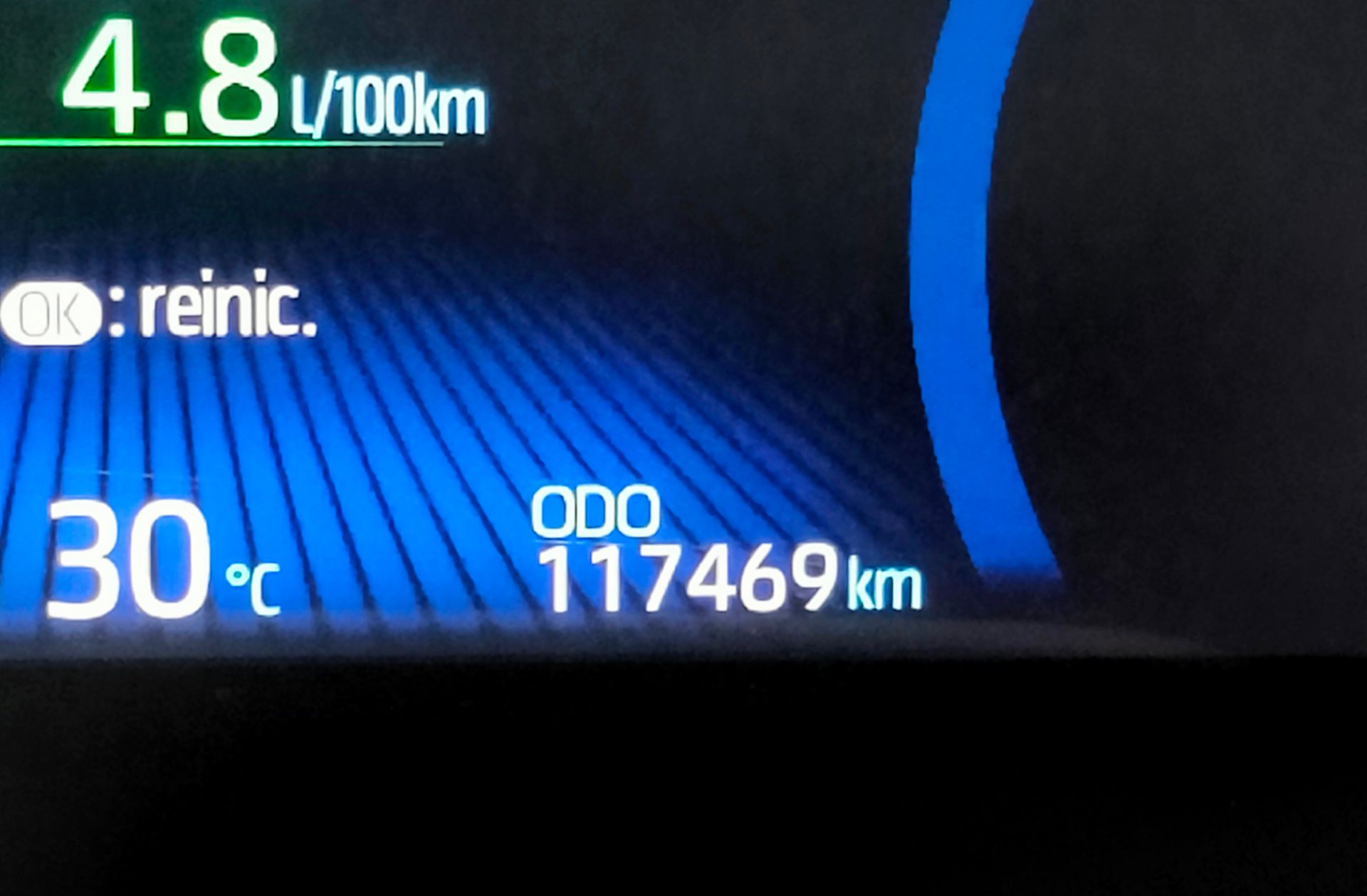 Suzuki Swace 1.8 Hybrid GLE - foto 10