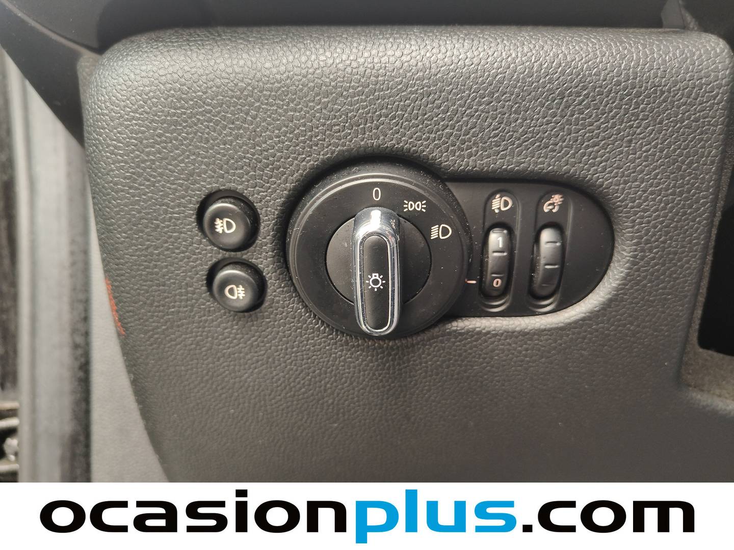 Extras y acabados del Mini MINI Mini MINI Cooper 5 Puertas One D (95 CV)