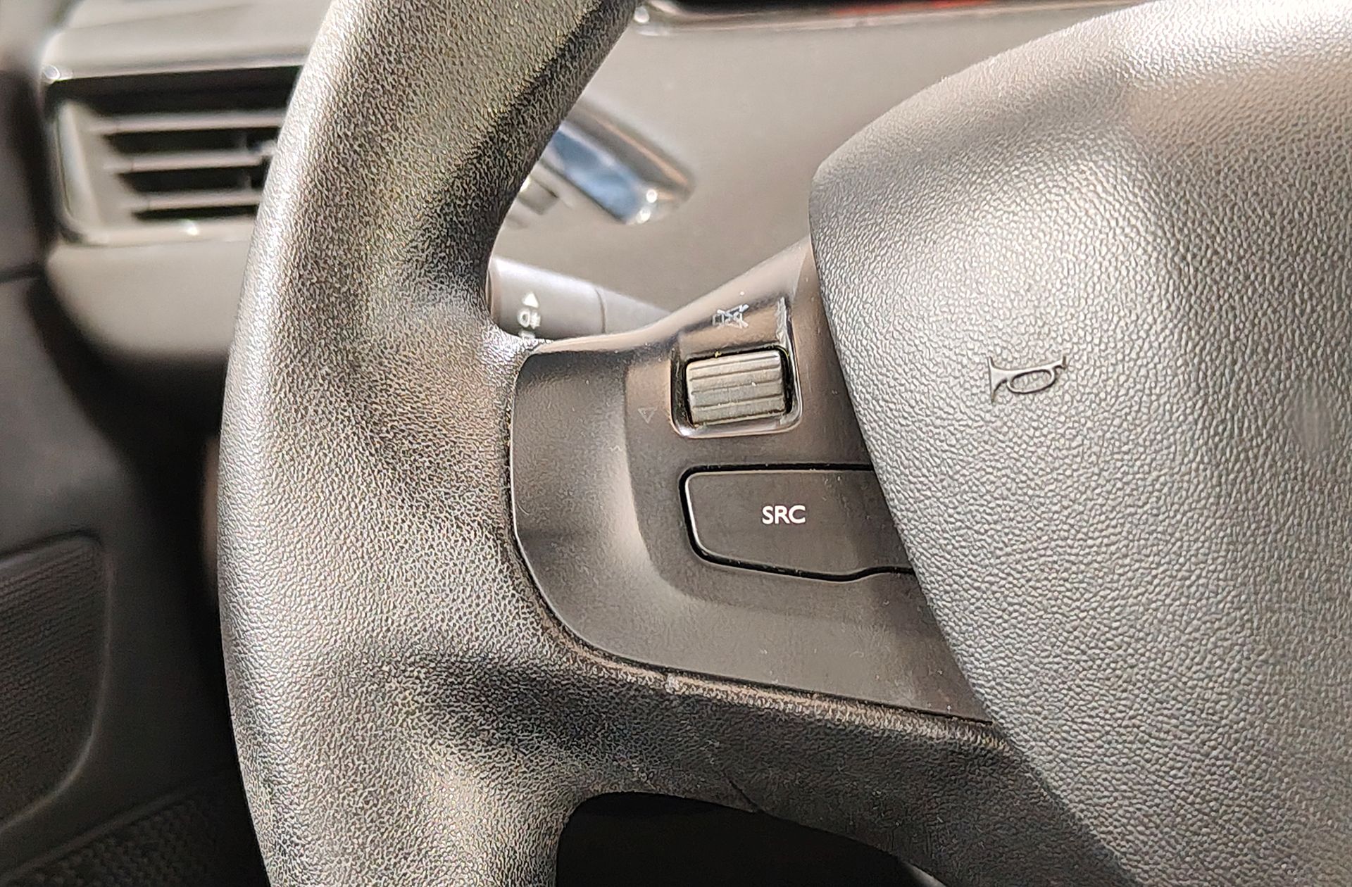 Peugeot 208 1.6 e-HDI Active - foto 26
