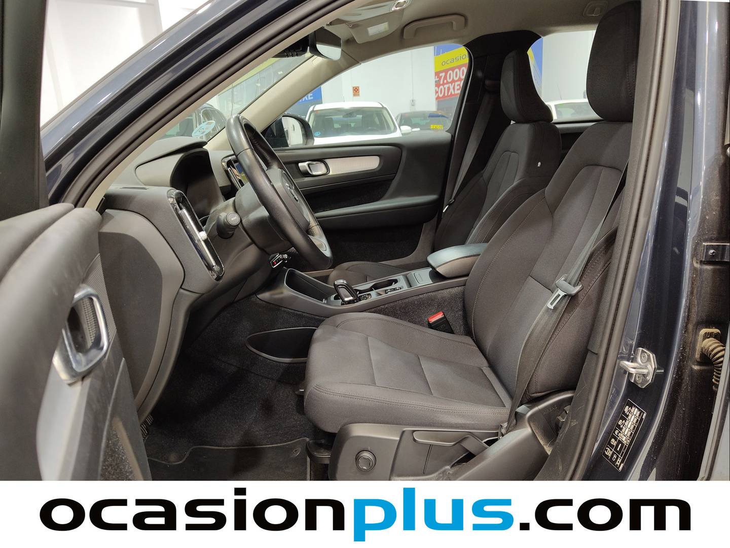 Foto asientos delanteros Volvo XC40 Volvo XC40 D3 Momentum AWD Auto (150 CV)