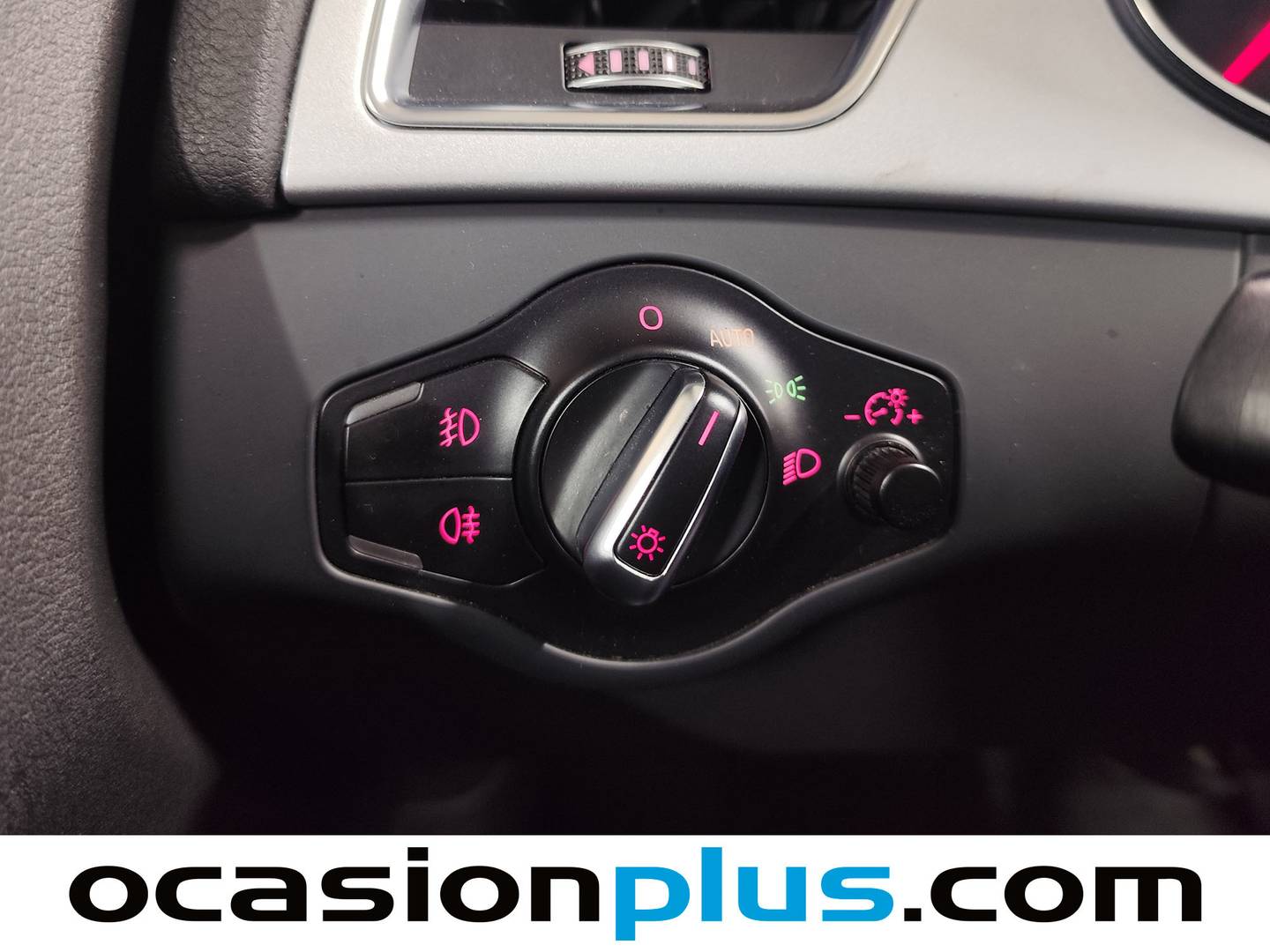 Equipamiento del Audi A4 Audi A4 Avant 2.0 TDI clean diesel (150 CV) Pack S-Line