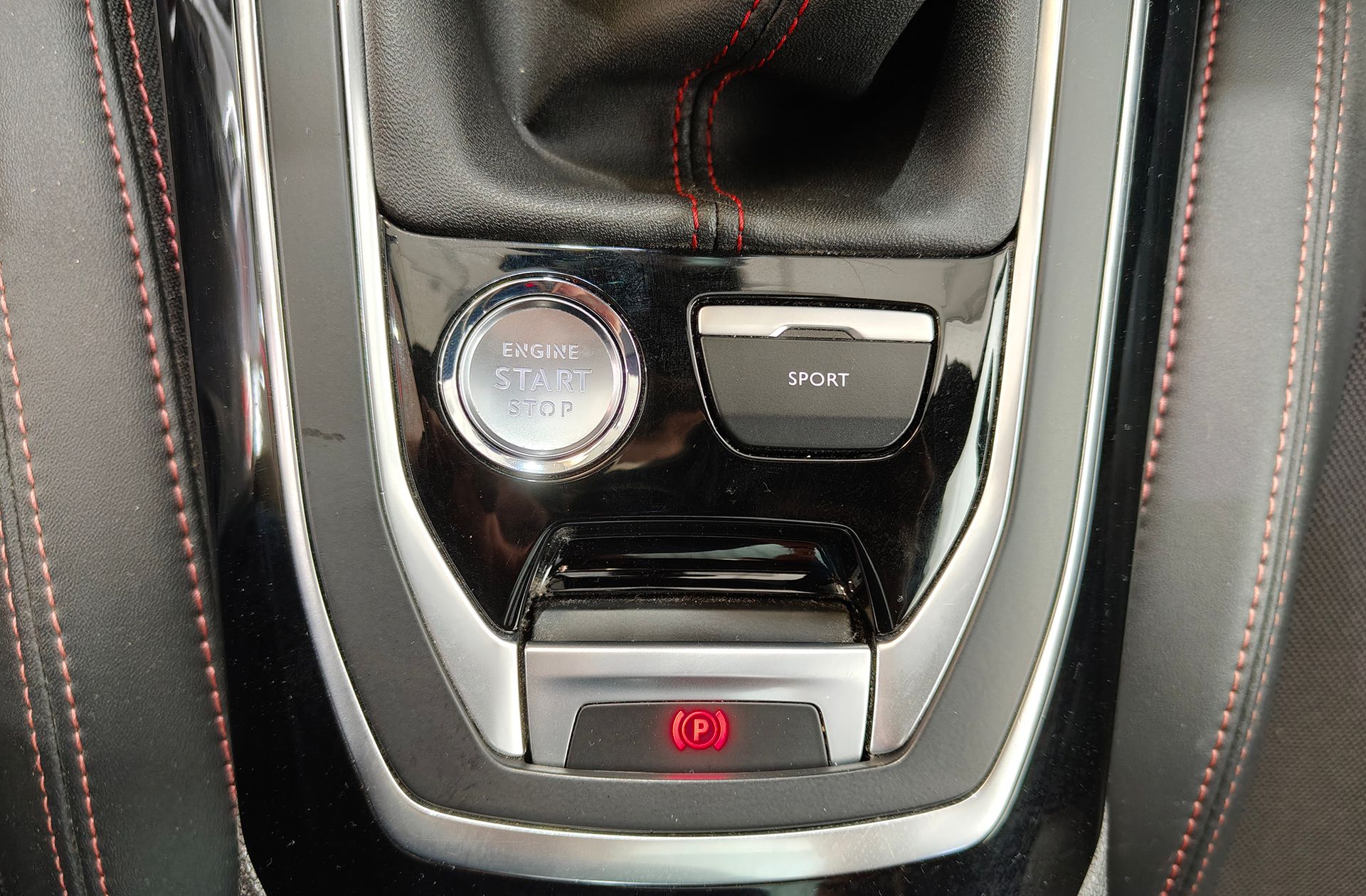 Peugeot 308 GTi by Peugeot Sport - foto 43