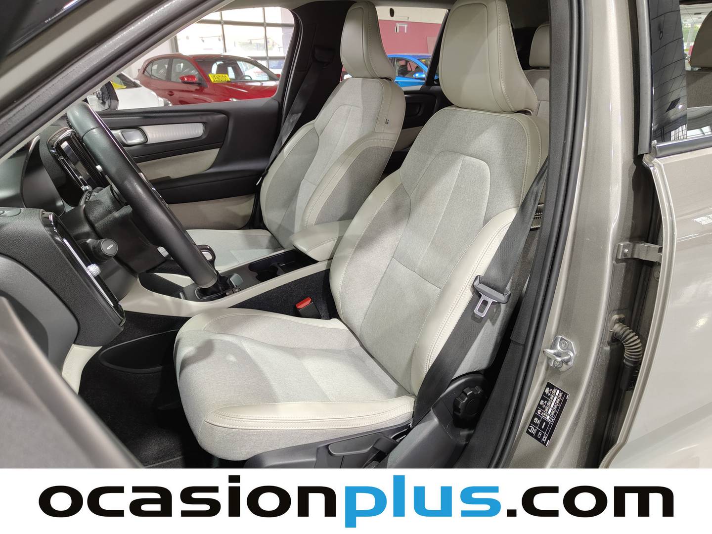 Foto asientos delanteros Volvo XC40 Volvo XC40 T3 Business Plus (163 CV)