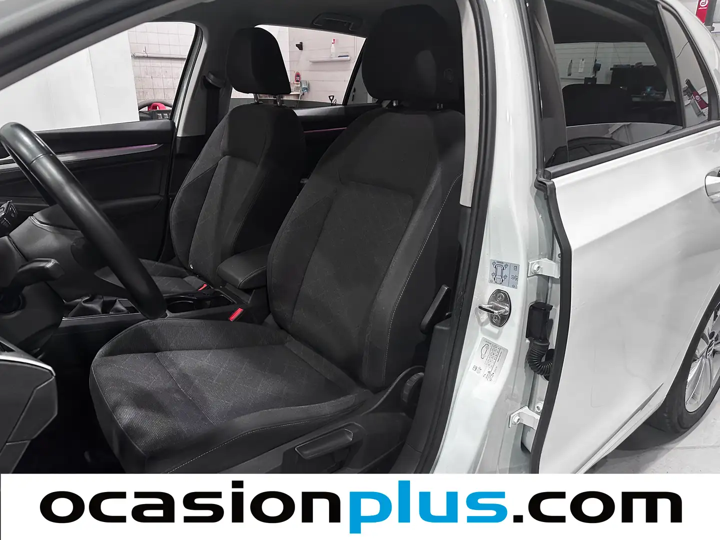 Foto Volkswagen Golf Volkswagen Golf Life 2.0 TDI  (115 CV)