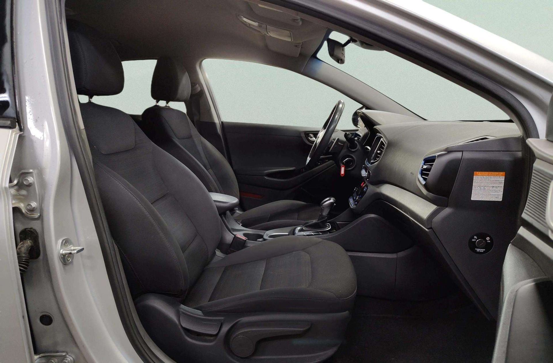 Hyundai Ioniq 1.6 GDI HEV Klass DT - foto 19
