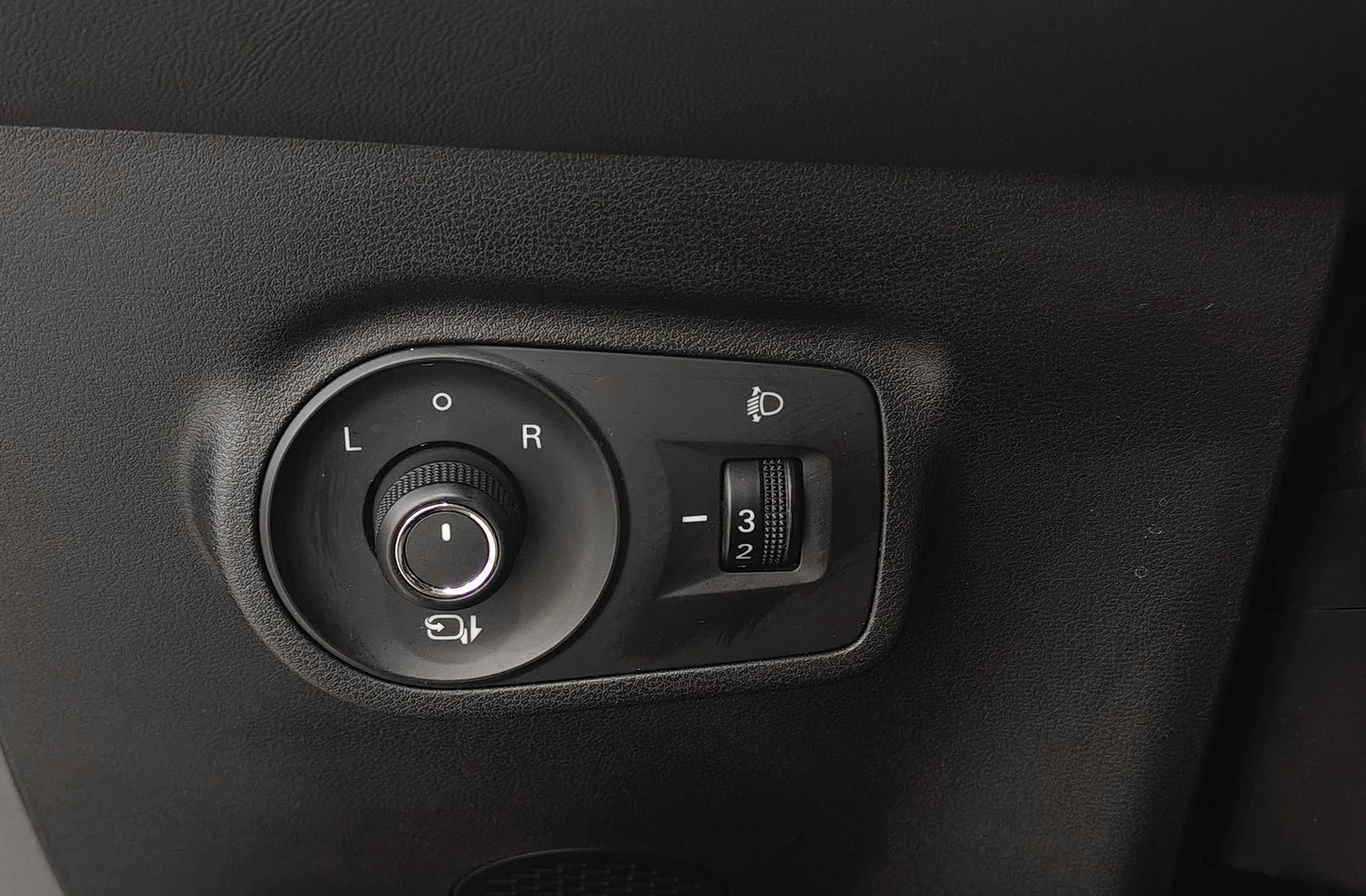 MG ZS 1.5 Hybrid+ Luxury - foto 27