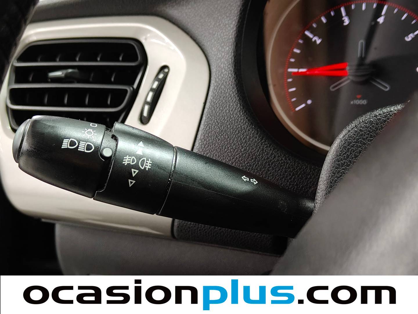 Foto Citroën C-Elysée Citroen C-Elysee BlueHDi 100 Shine (102 CV)