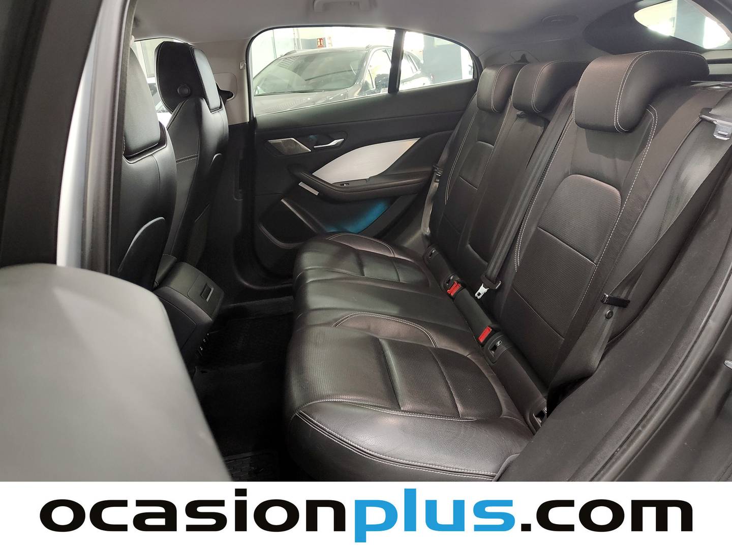 Foto asientos traseros Jaguar i-Pace Jaguar I-PACE EV400 SE 4WD Auto (400 CV)