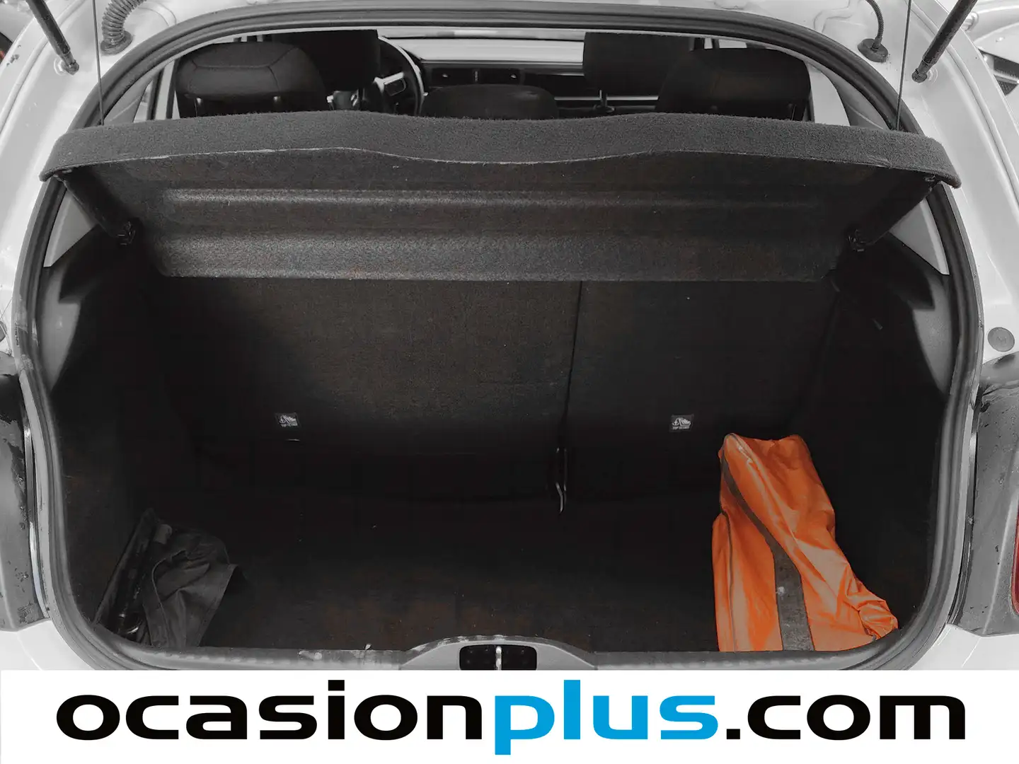 Foto Citroën C3 Citroen C3 BlueHDi 100 S&S Feel (99 CV)