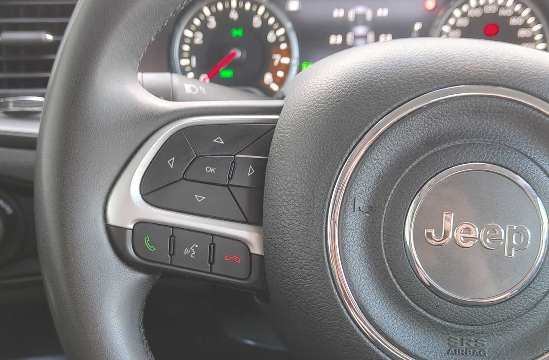 Jeep Renegade eHybrid 1.5 Limited ATX - foto 21
