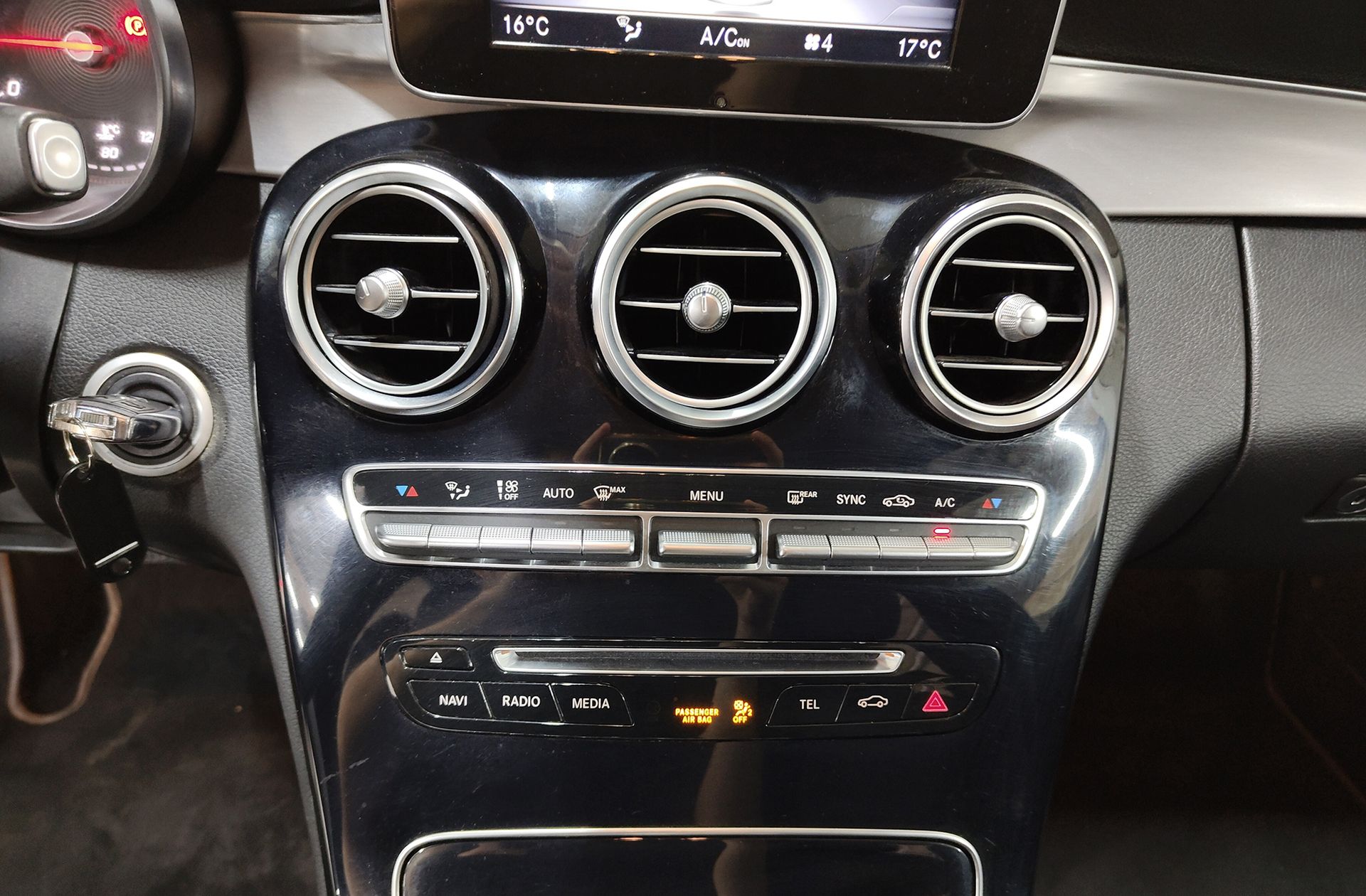 Mercedes-Benz Clase C Estate 220 d Pack AMG - foto 36