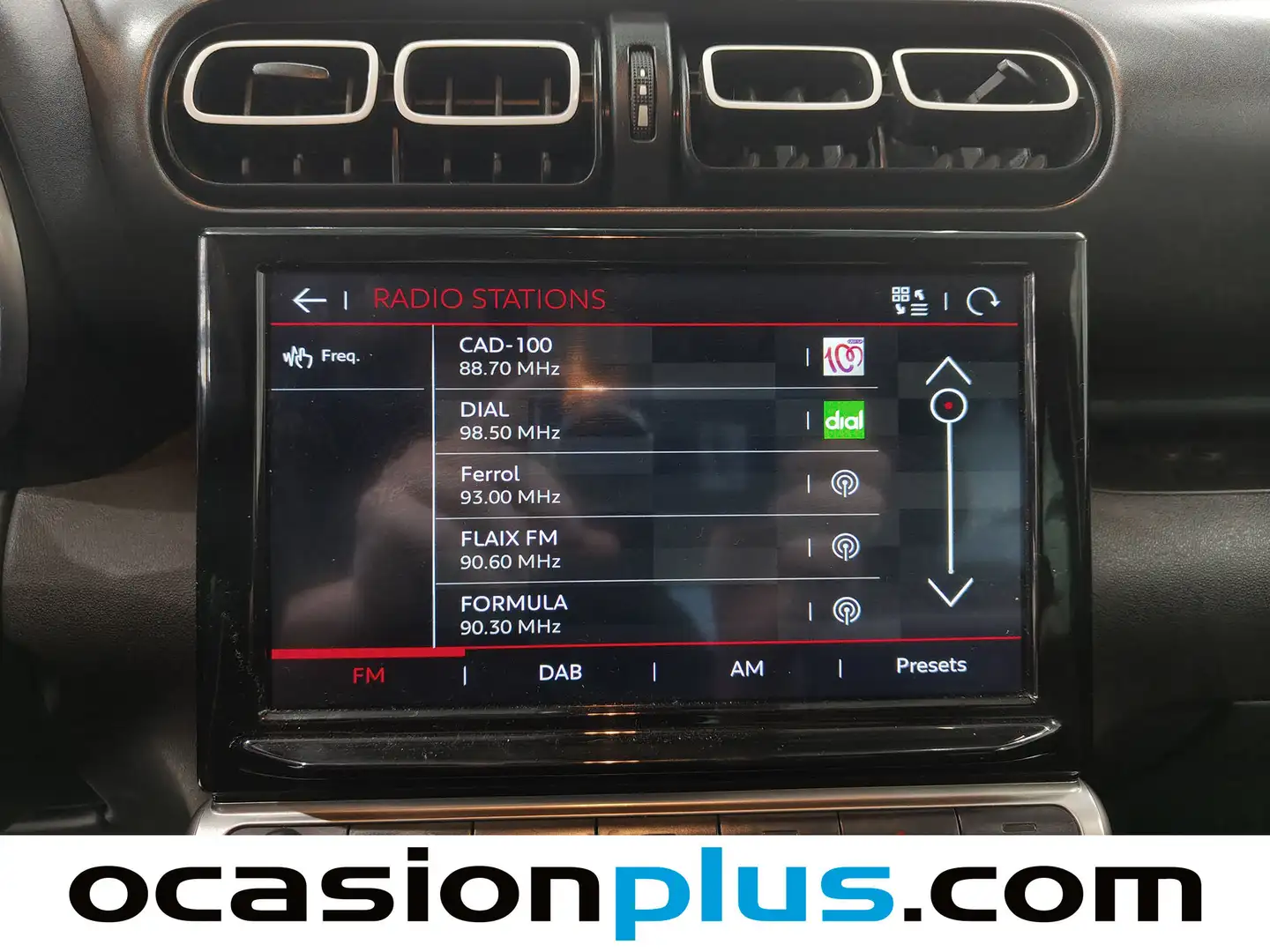 Foto Citroën C3 Aircross Citroen C3 Aircross PureTech 130 Shine Pack EAT6 (131 CV)