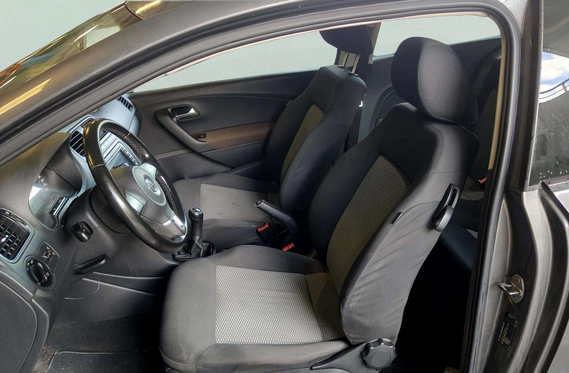Volkswagen Polo Advance 1.6 TDI - foto 8