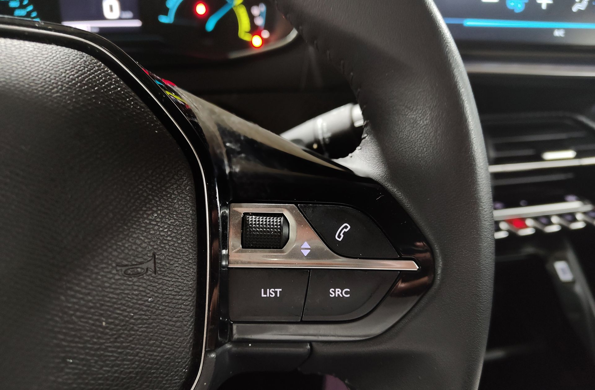 Peugeot 208 Style Hybrid 110 eDCS6 - foto 25