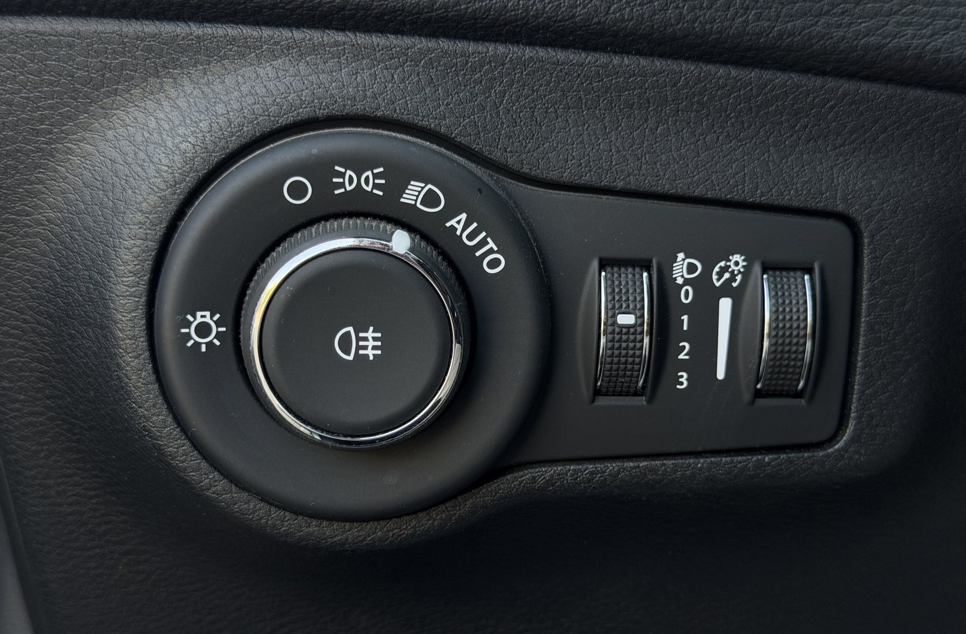 Jeep Compass 1.4 MultiAir Sport 4x2 - foto 19