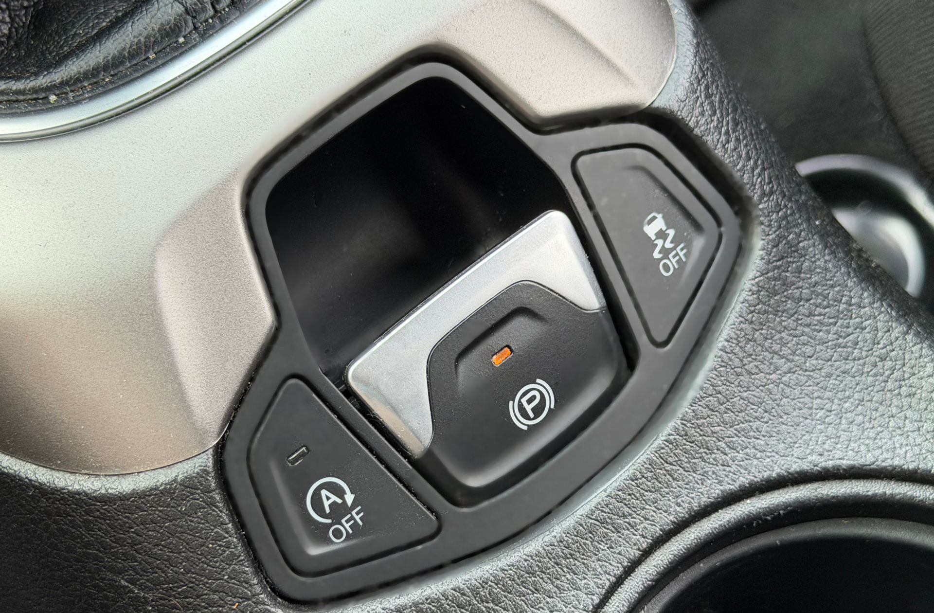 Jeep Compass 1.4 MultiAir Sport 4x2 - foto 26