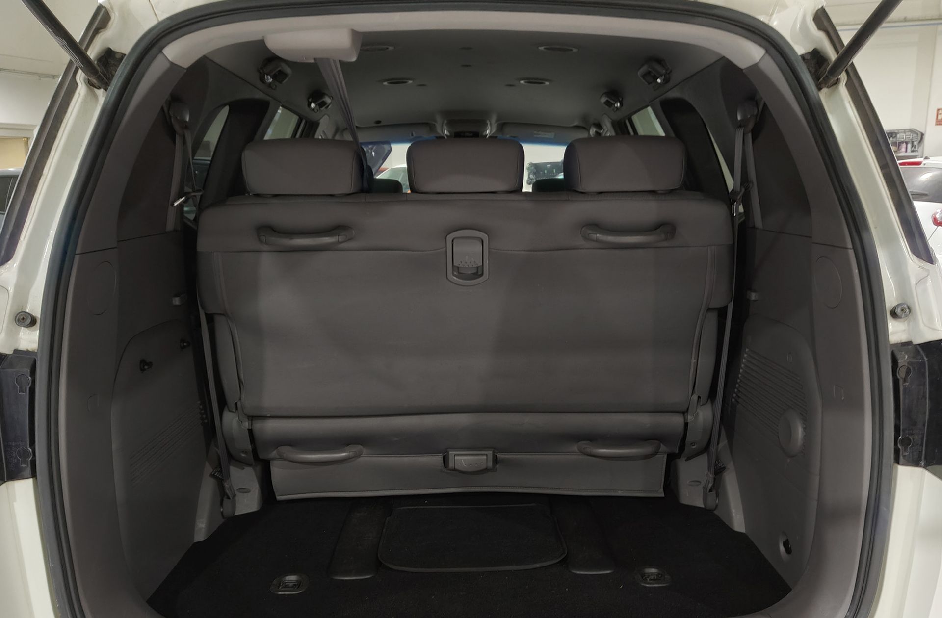 SsangYong Rodius D22T Line - foto 13