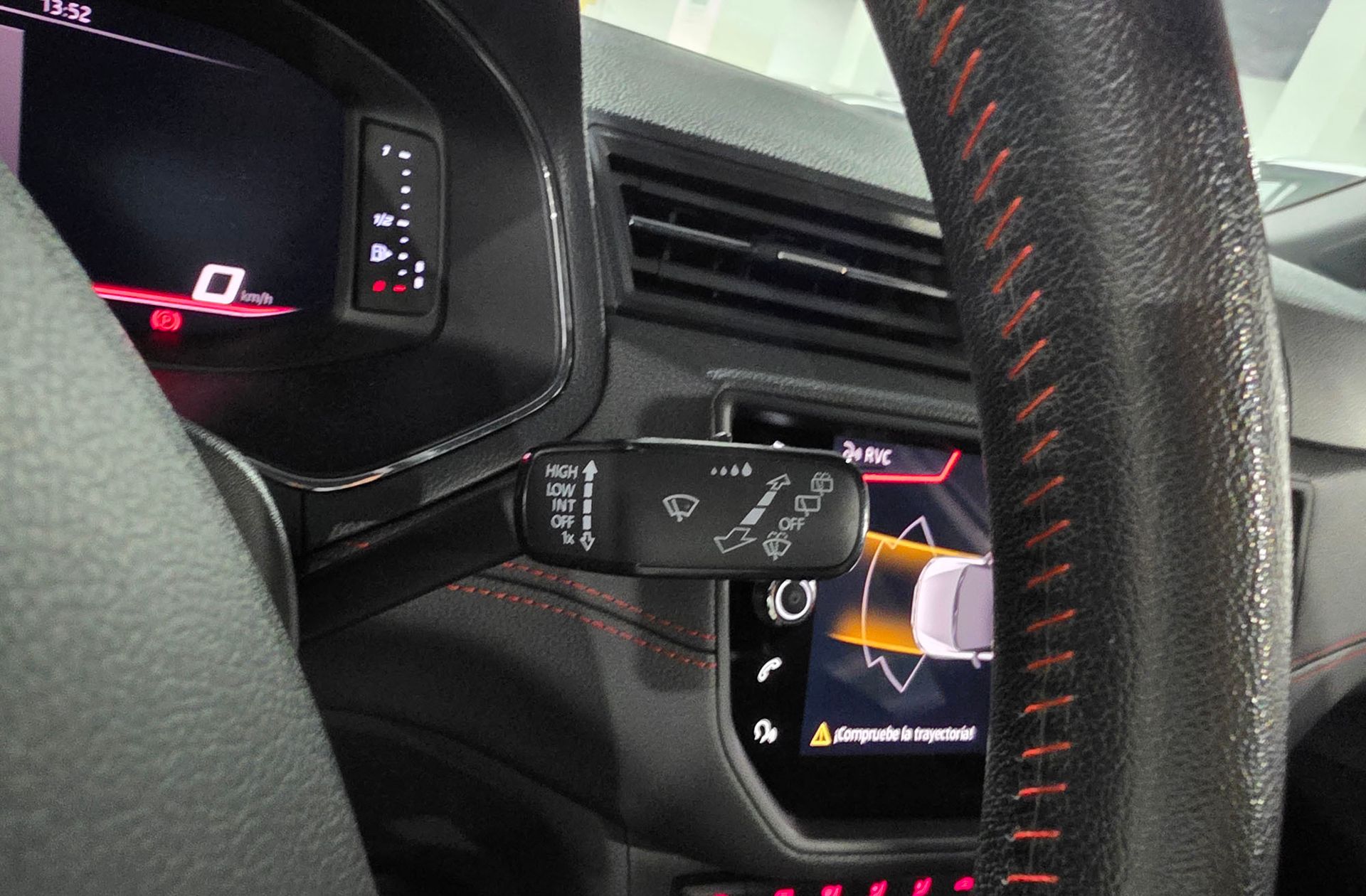 SEAT Arona 1.0 TSI Ecomotive FR - foto 28
