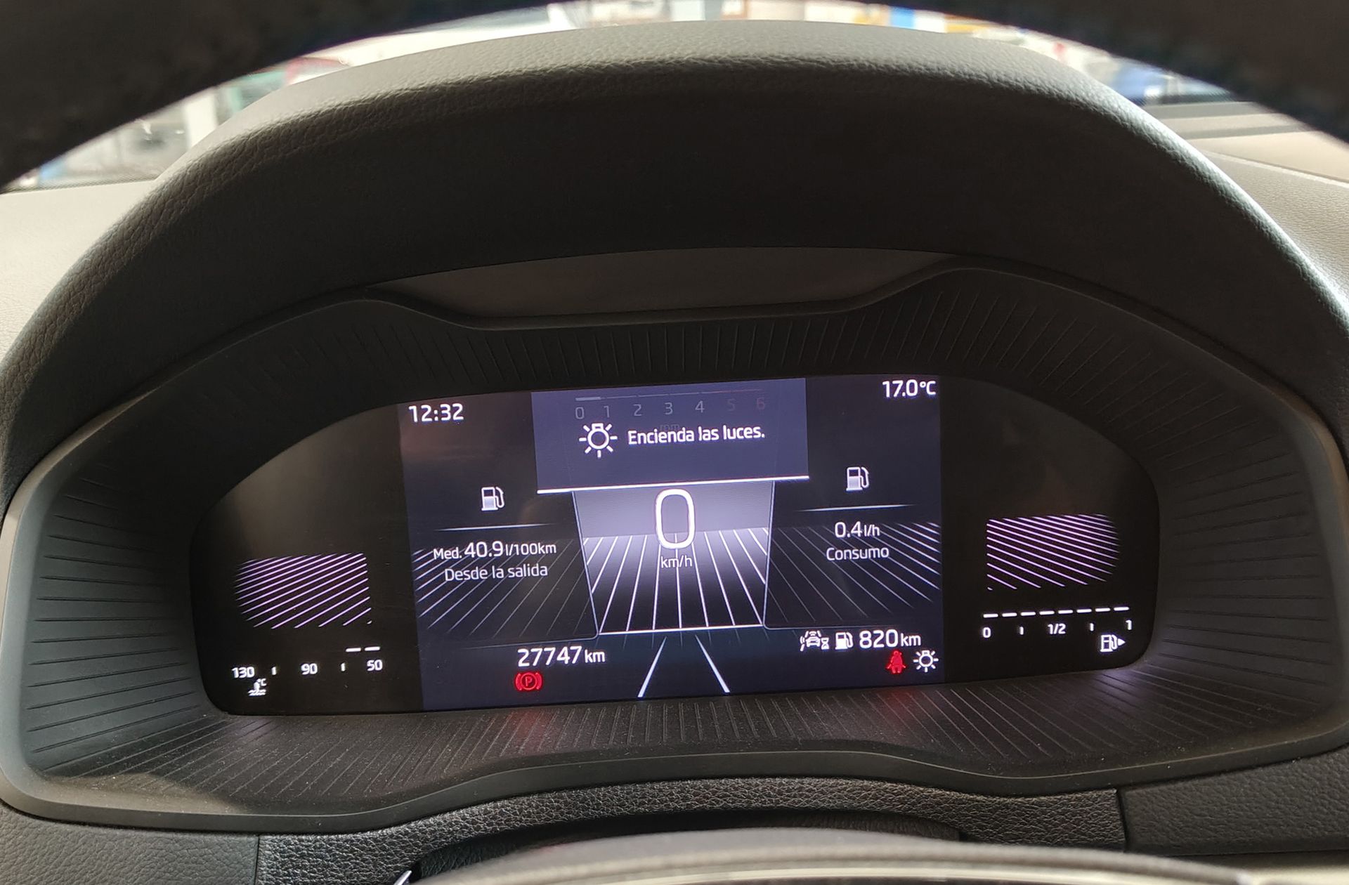 Škoda Karoq 2.0 TDI Selection - foto 23