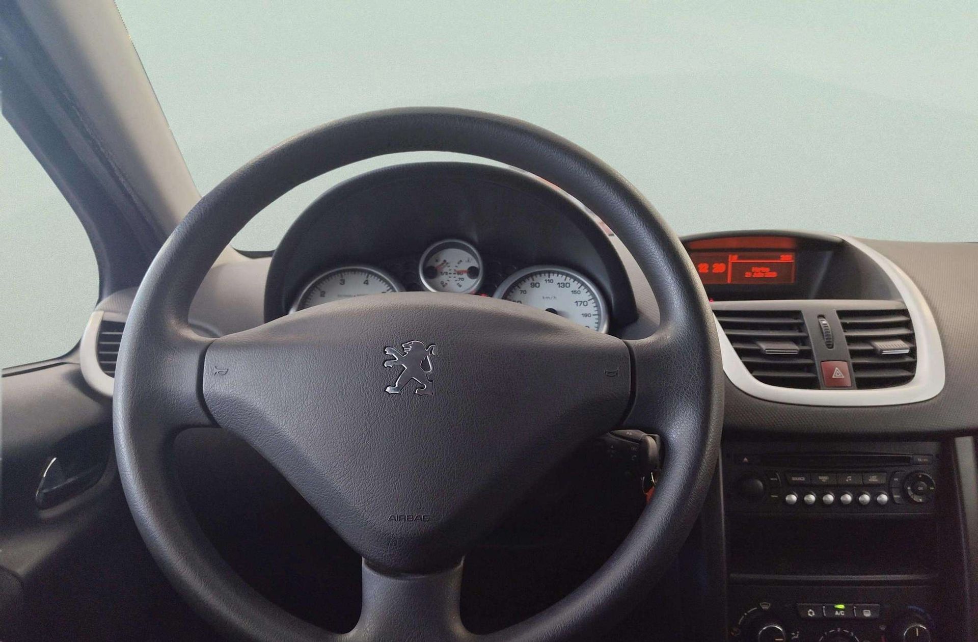 Peugeot 207 1.4 VTi 16v Confort - foto 17