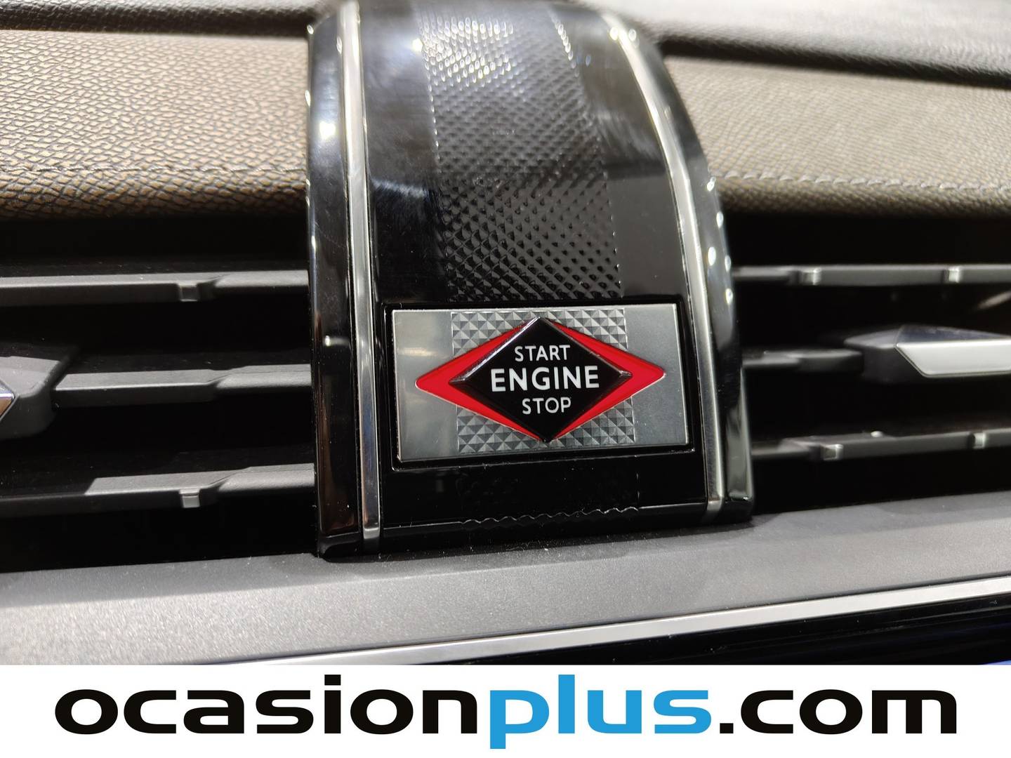 Foto DS DS 7 Crossback DS DS7 Crossback PureTech 130 Bastille+ AT (131 CV)