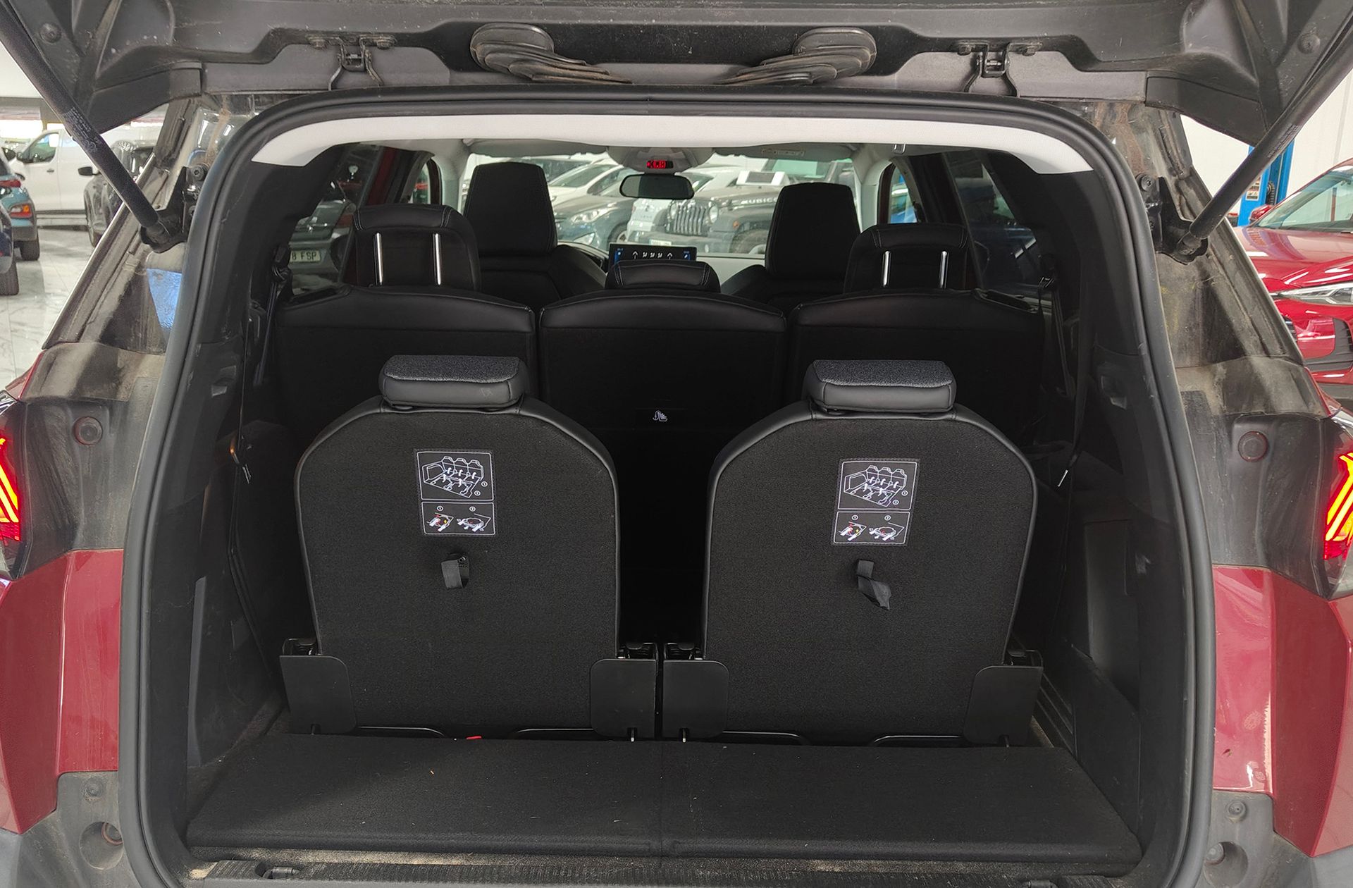 Peugeot 5008 PureTech 130 Allure Pack 7 plazas - foto 18