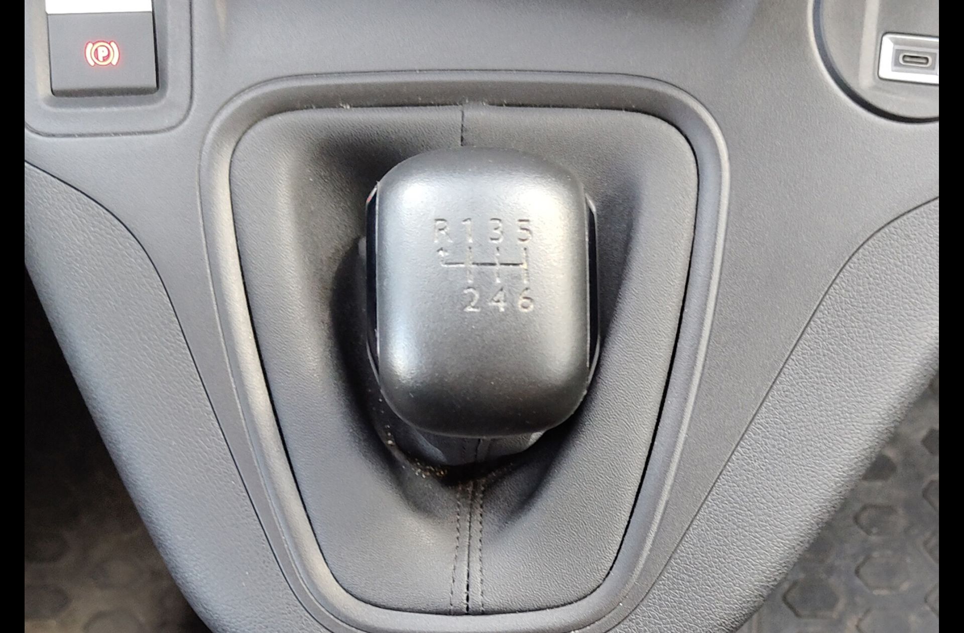 Fiat Doblò Furgon 1.5 BlueHDi L1 650kg - foto 5
