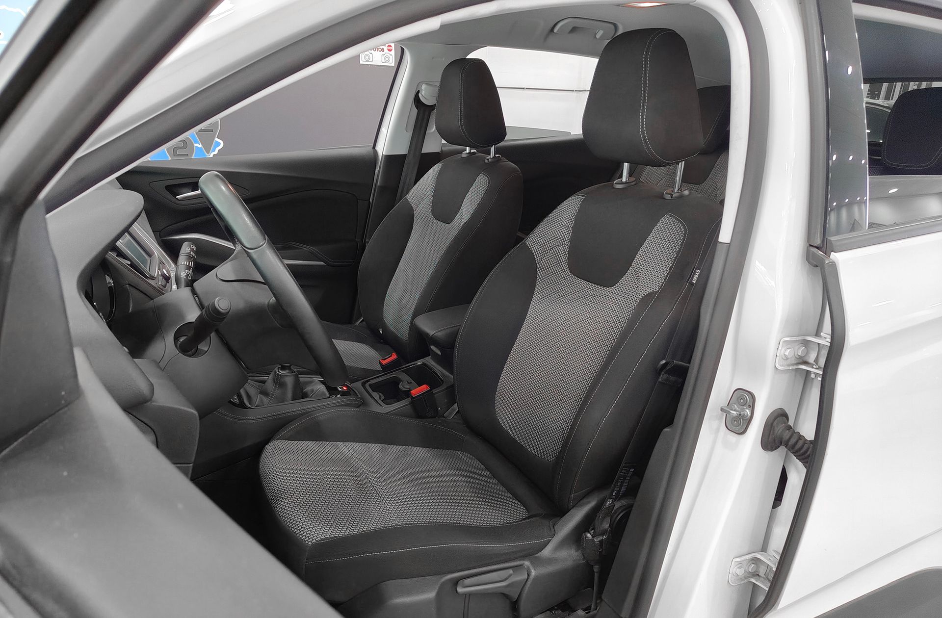 Opel Grandland 1.2 Turbo Selective - foto 11