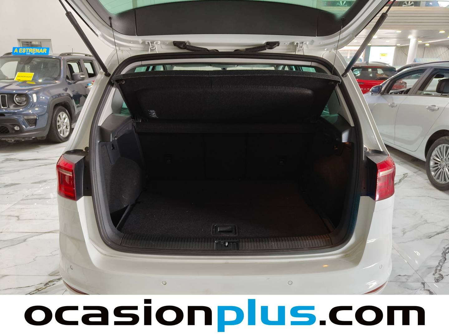 Fotos maletero Volkswagen Golf Sportsvan Volkswagen Golf Sportsvan Advance 1.6 TDI BMT (110 CV)