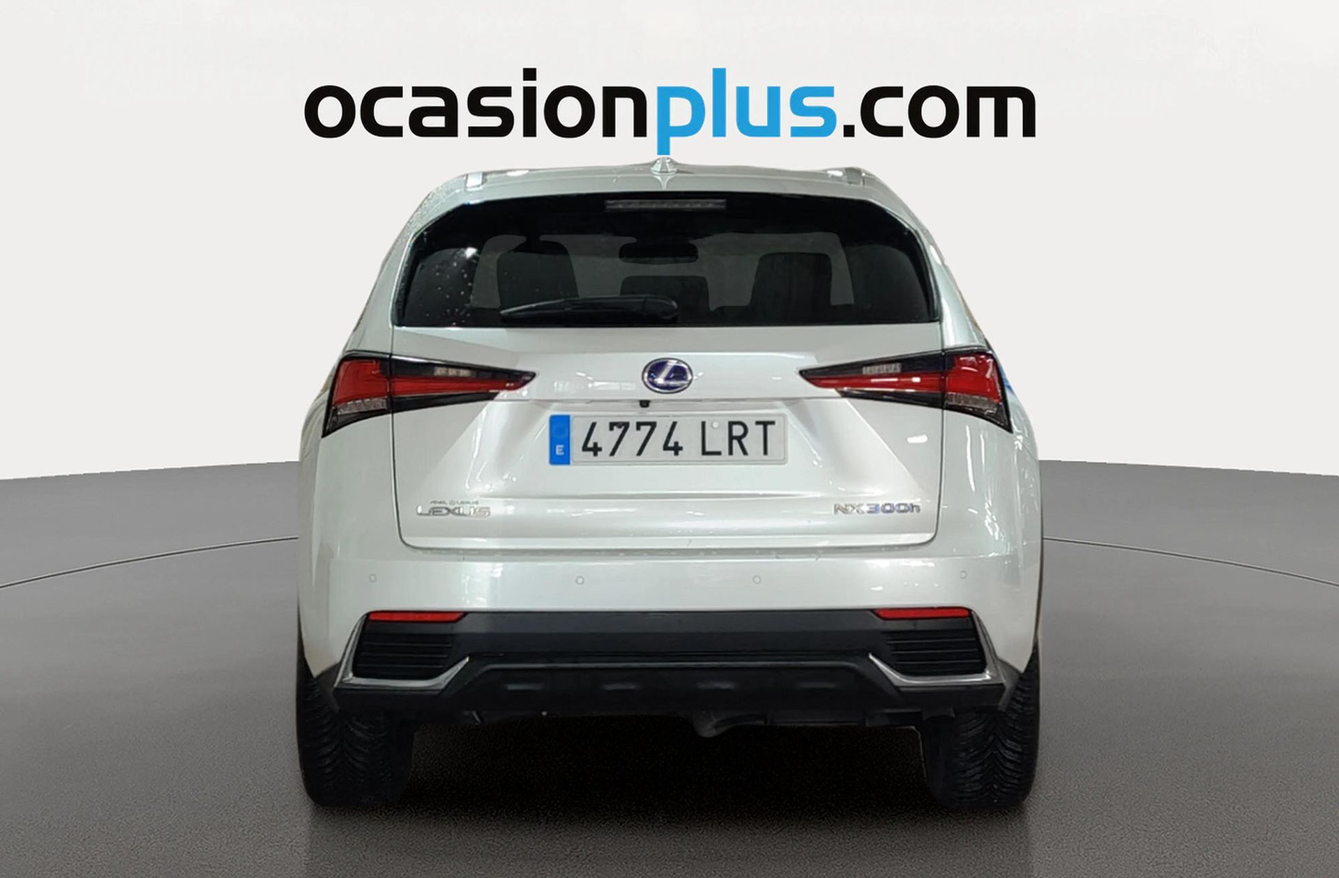 Lexus NX 300h Premium 2WD - foto 18