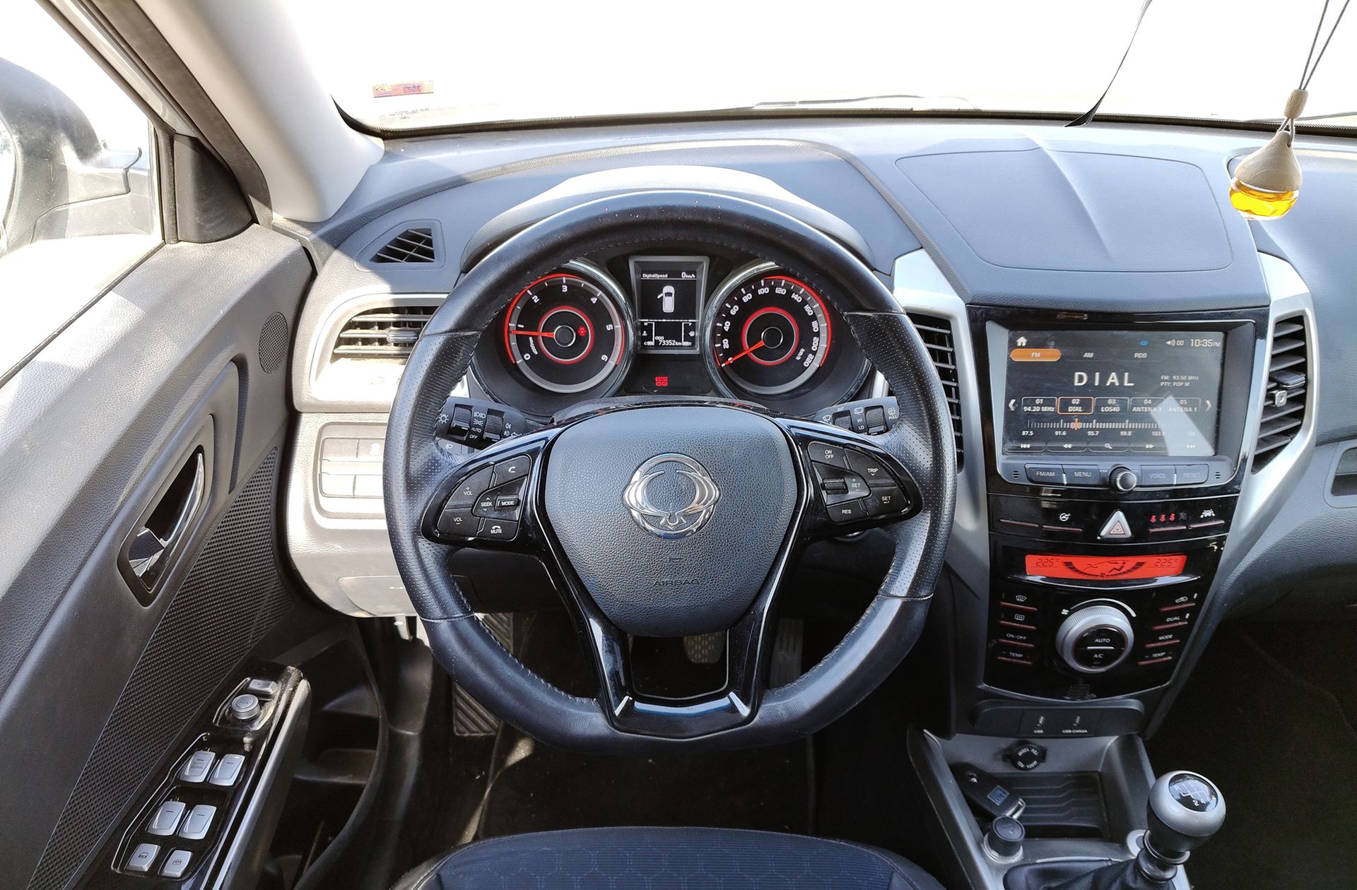 SsangYong Tivoli D16T Limited 4x2 - foto 18