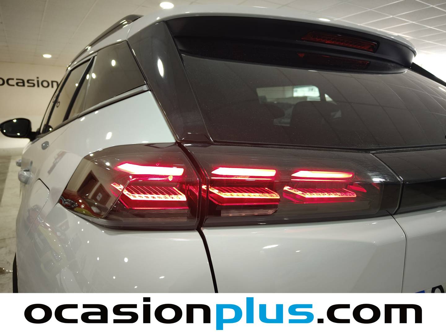 Peugeot 2008 Peugeot 2008 Allure Hybrid eDCS6 (145 CV) híbrido