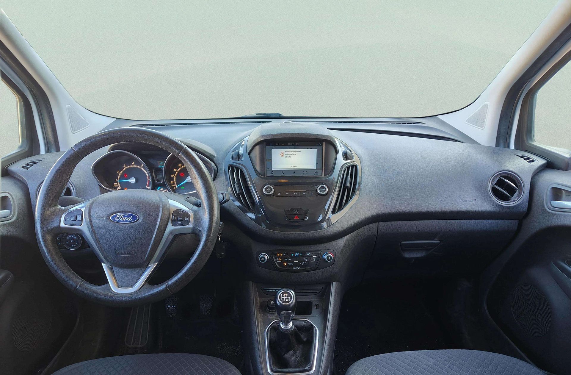 Ford Tourneo Courier 1.0 EcoBoost Titanium - foto 6