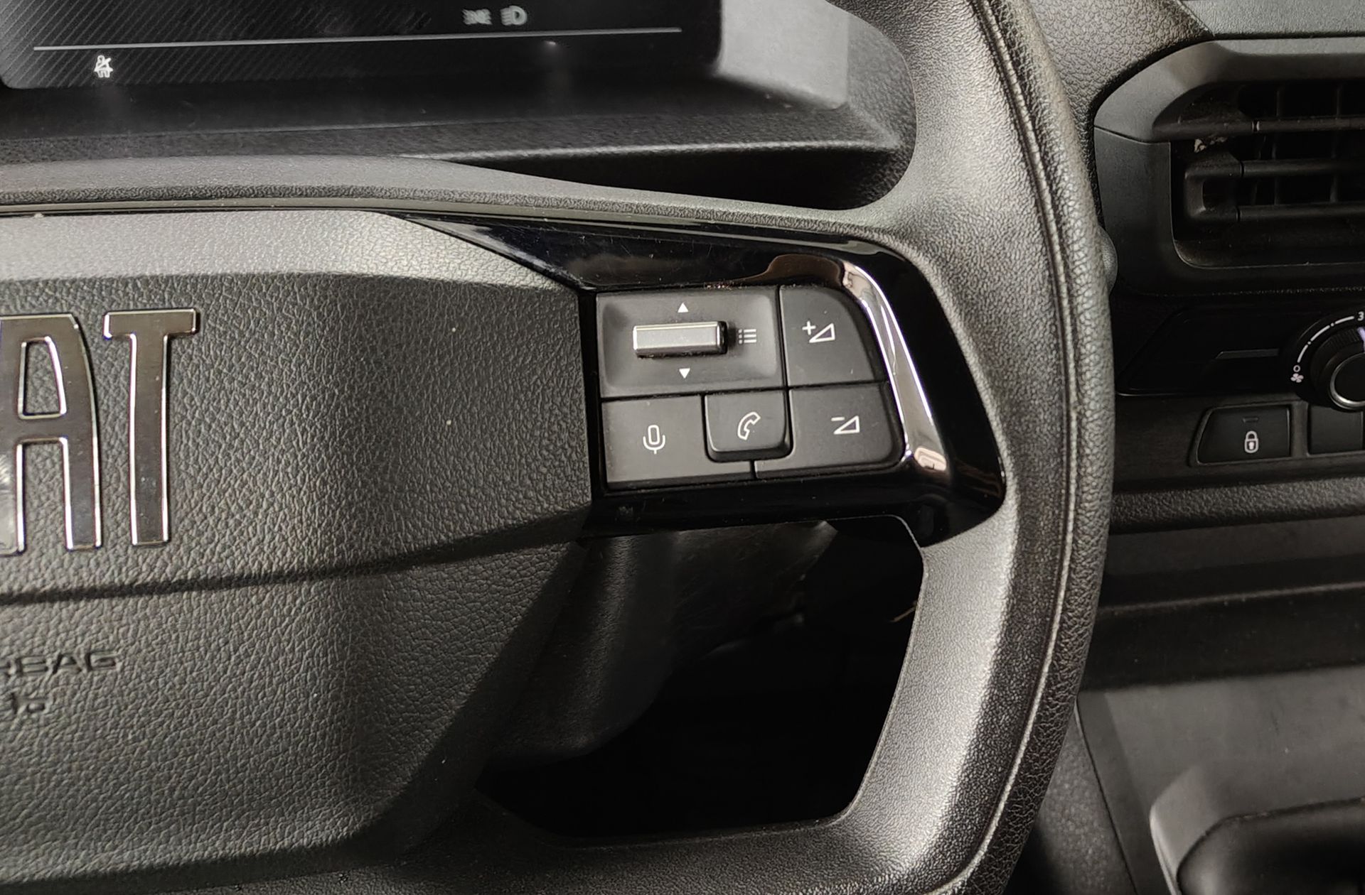 Fiat Scudo Furgon 1.5 BlueHDi L2 - foto 23