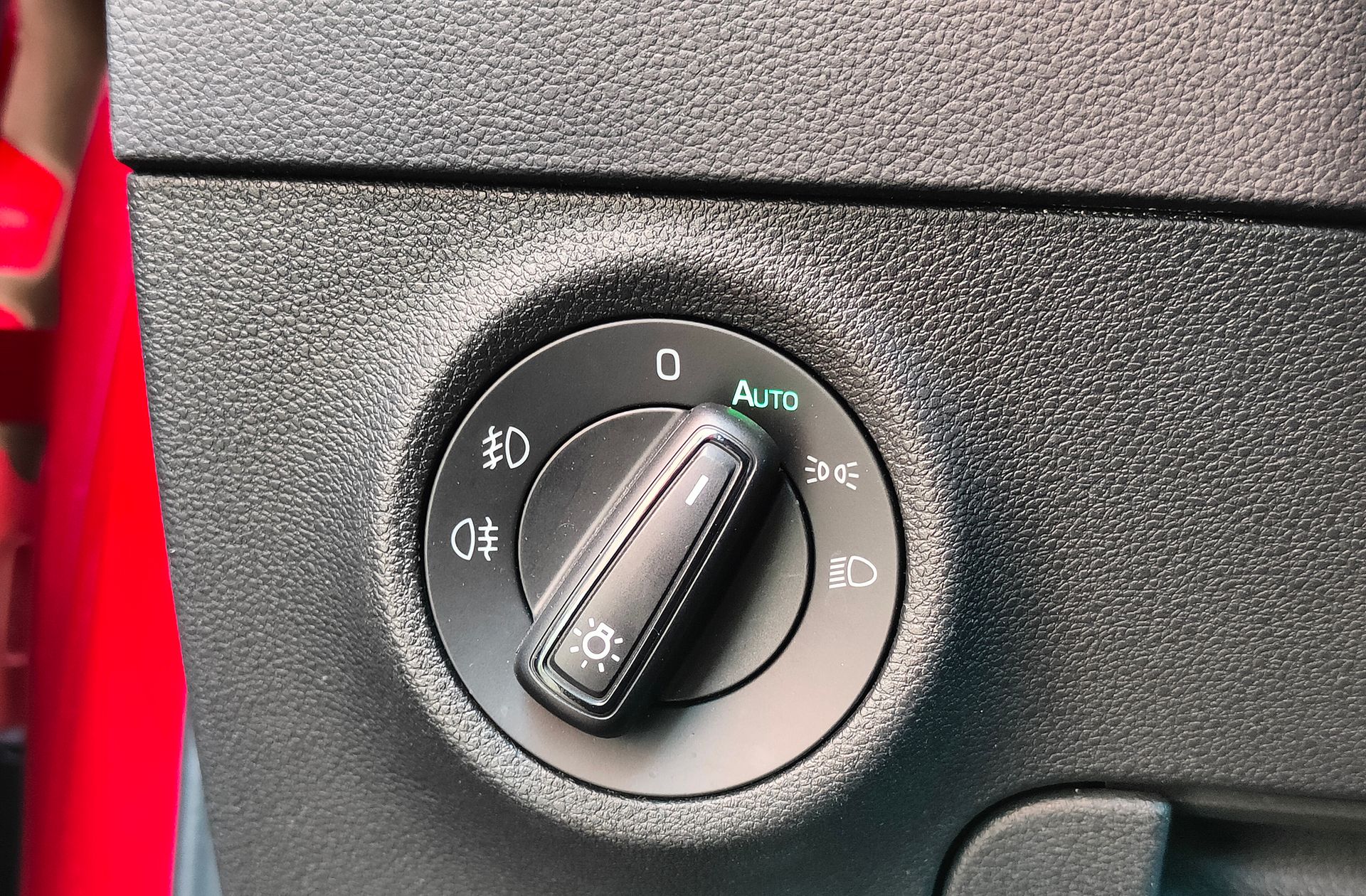 Škoda Karoq 1.5 TSI ACT Ambition DSG - foto 11