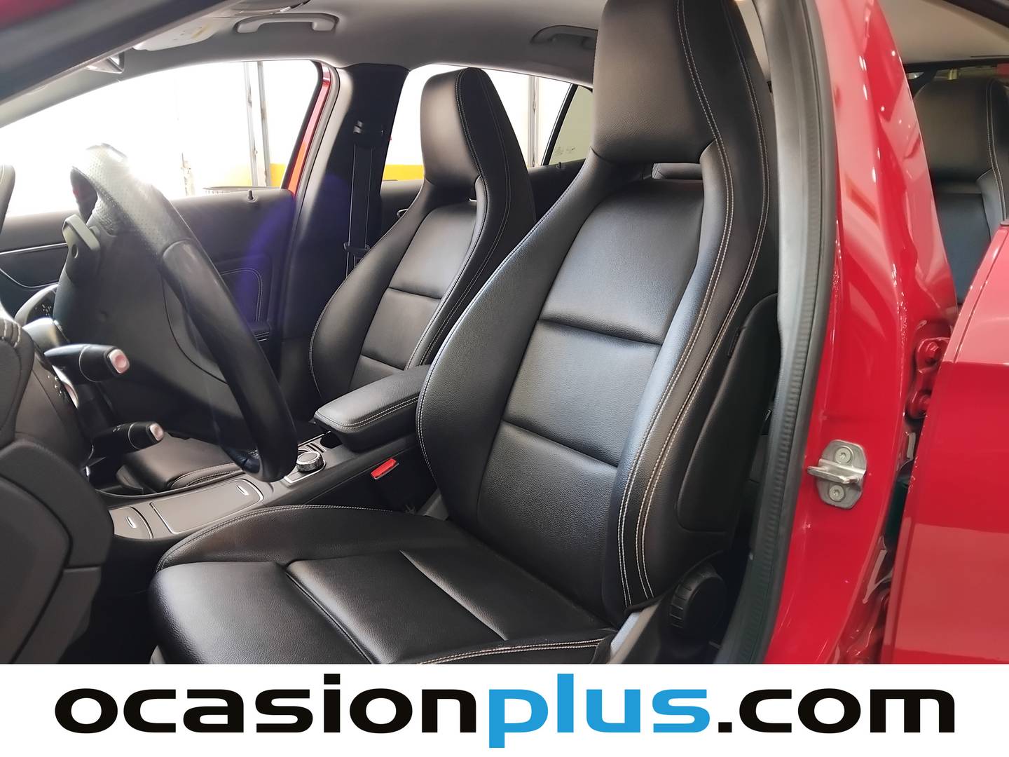 Acabados Mercedes GLA Mercedes-Benz GLA 180 (122 CV)