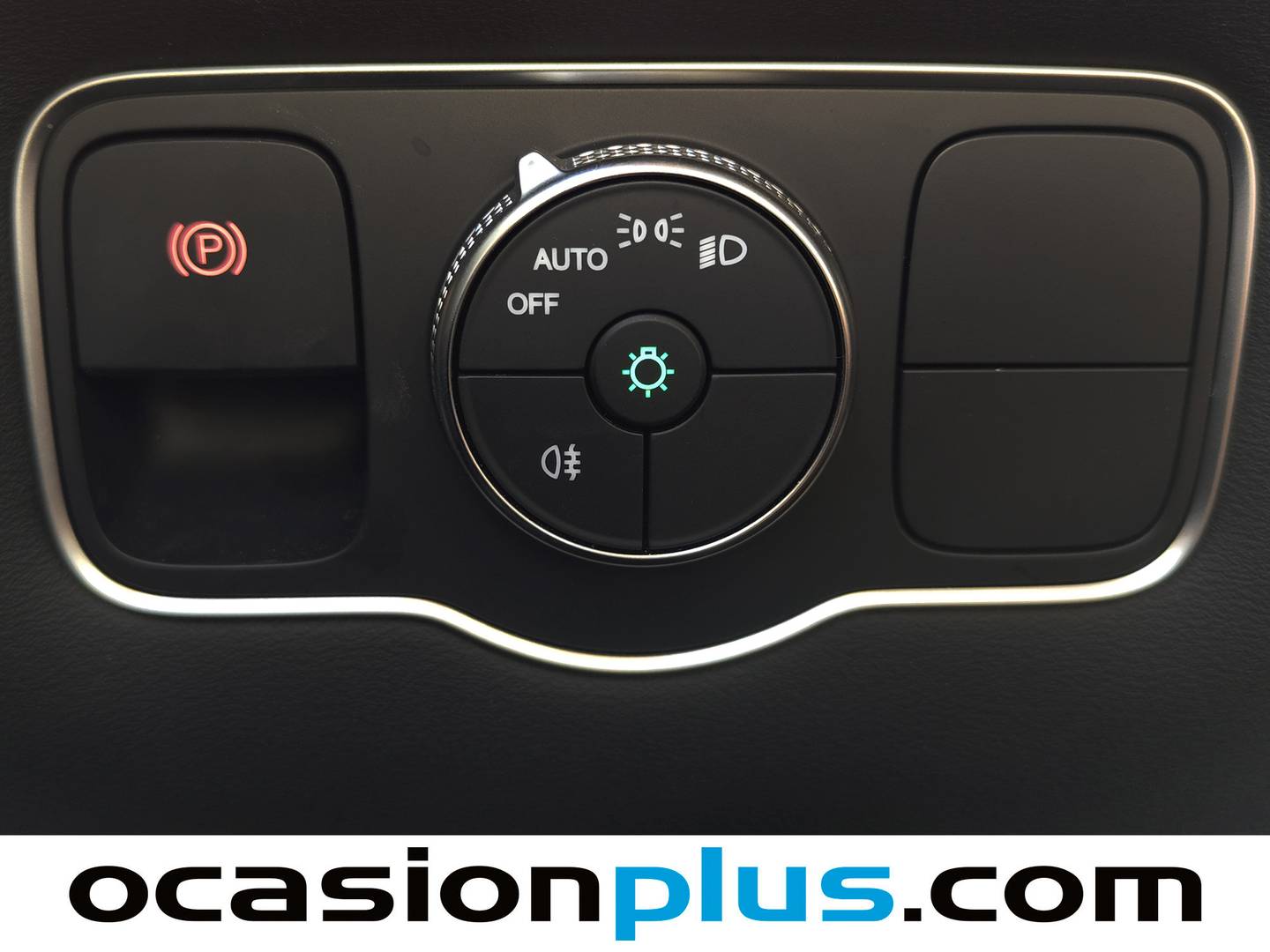 EBRO S800 EBRO S800 1.6 TGDI Premium DCT (147 CV) 2025