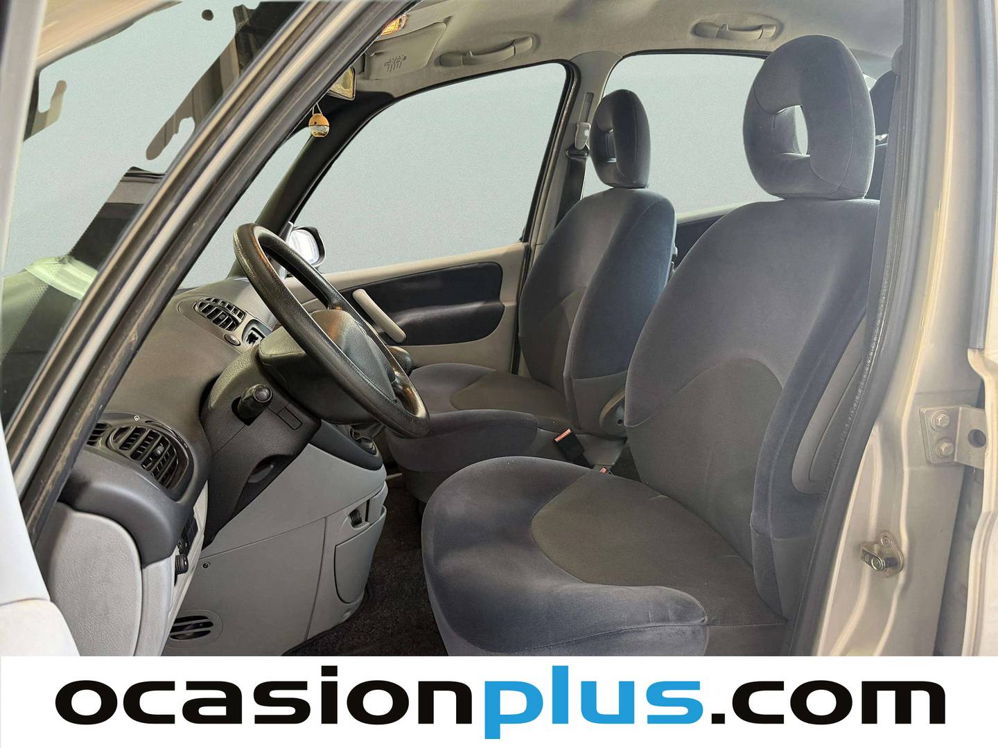 Foto asientos delanteros Citroën Xsara Picasso Citroën Xsara Picasso 1.6 HDI X (92 CV)