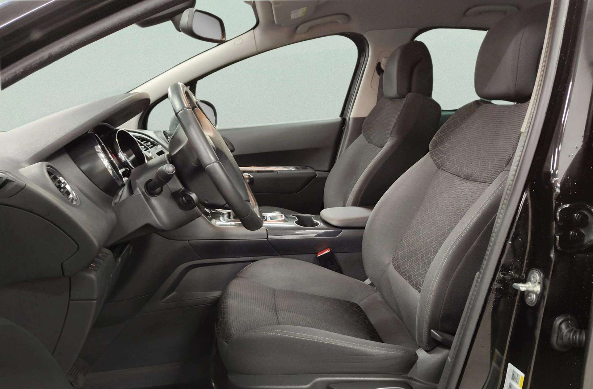 Peugeot 3008 1.6 BlueHDi FAP Style - foto 11