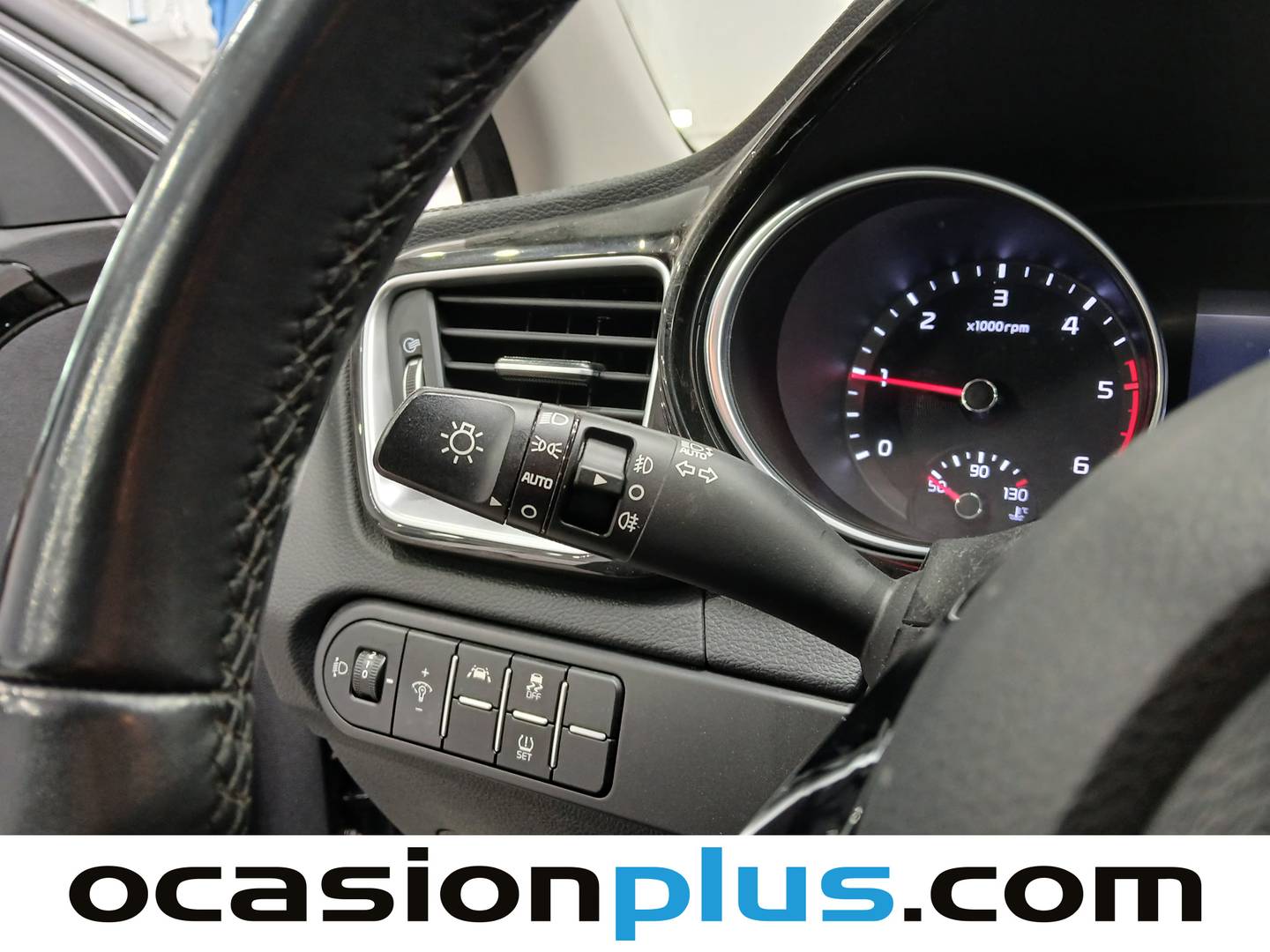 KIA Ceed Tourer KIA Ceed Tourer Tourer 1.6 MHEV Tech DCT (136 CV) de ocasión