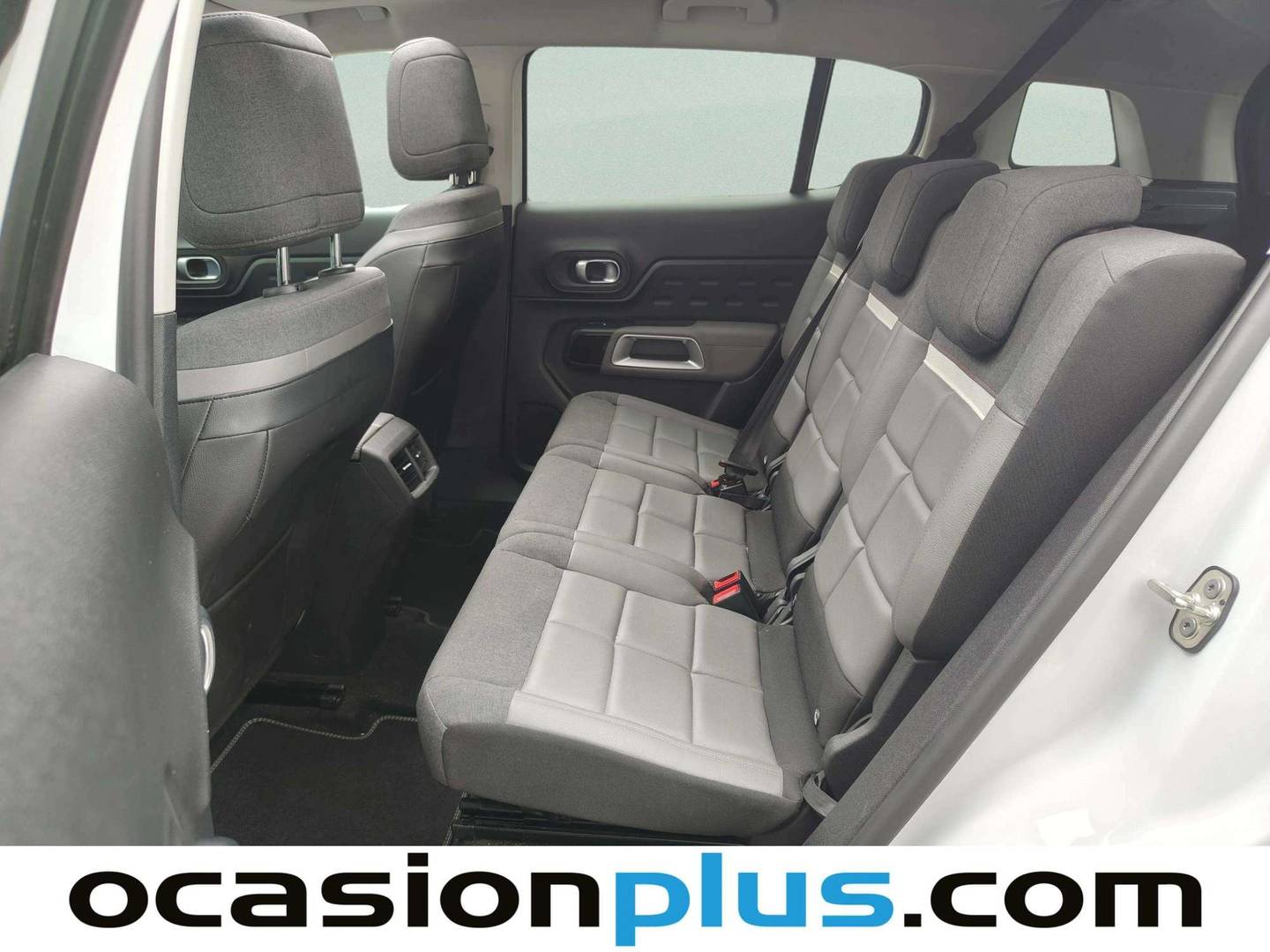 Foto asientos traseros Citroën C5 Aircross Hybrid Citroën C5 Aircross Hybrid 225 Shine Pack e-EAT8 (225 CV)