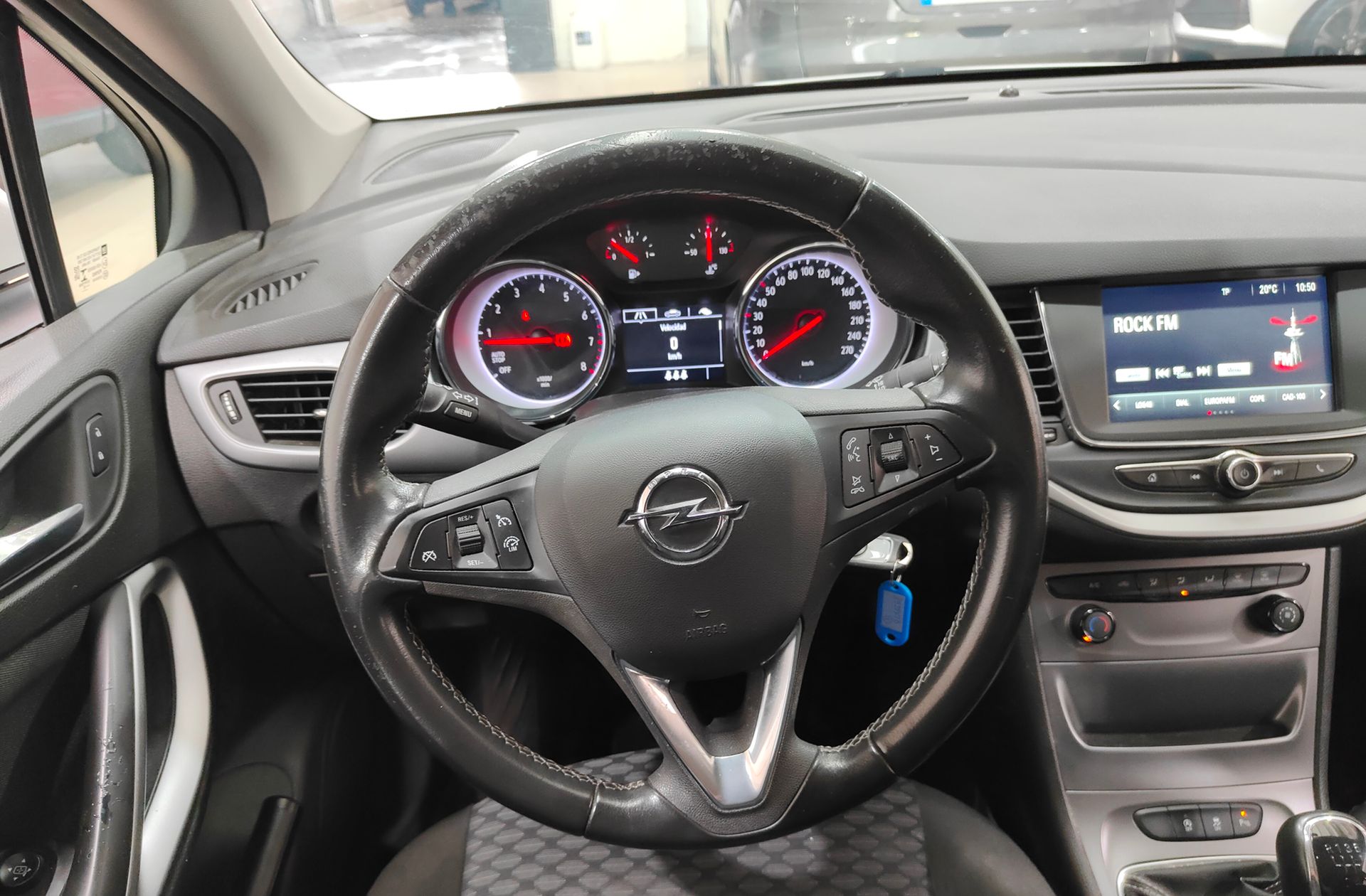 Opel Astra 1.4 Turbo Selective - foto 21