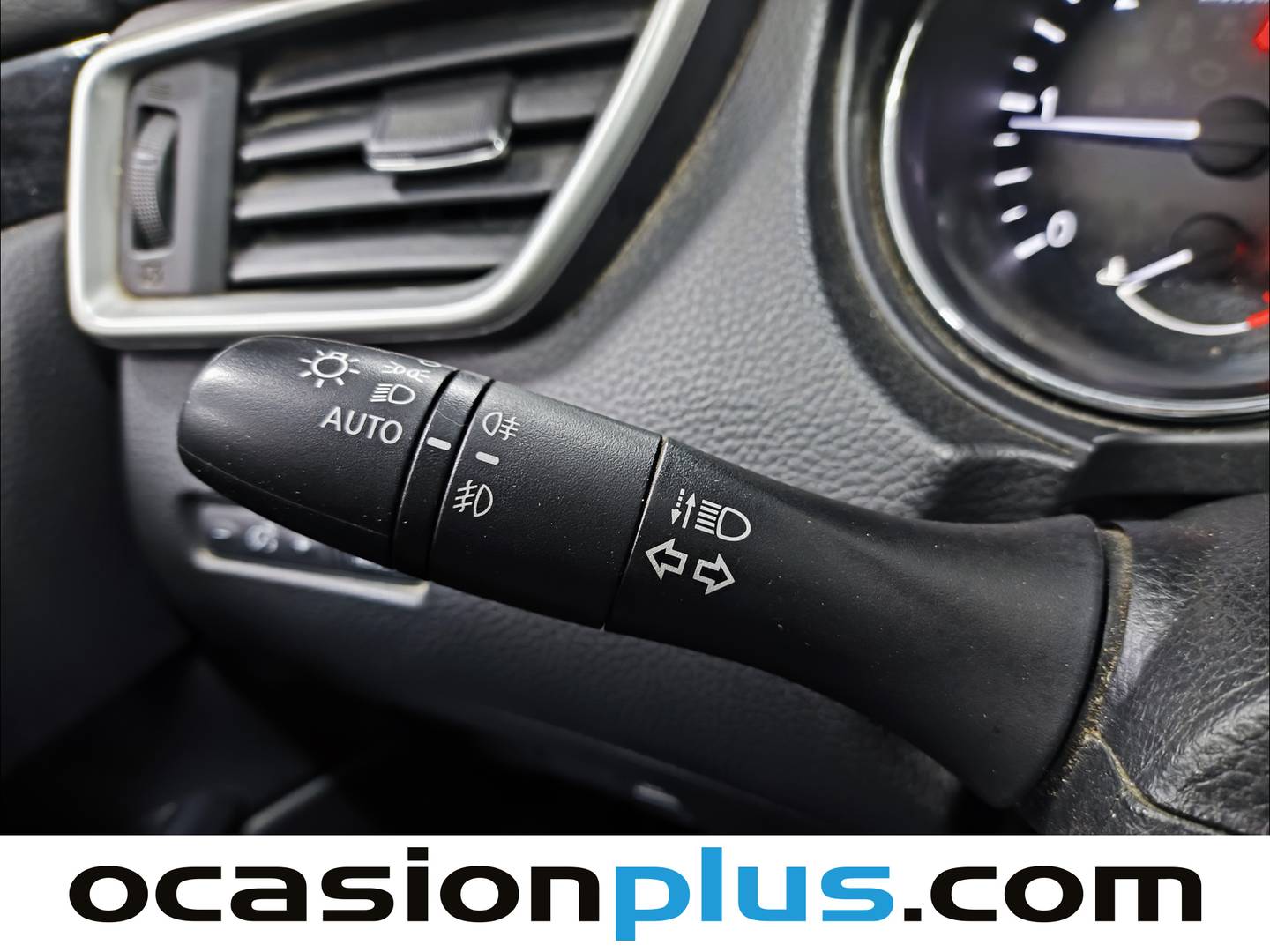Nissan QASHQAI Nissan Qashqai dCi 130 Tekna Piel 4X4-i (130 CV) seminuevo