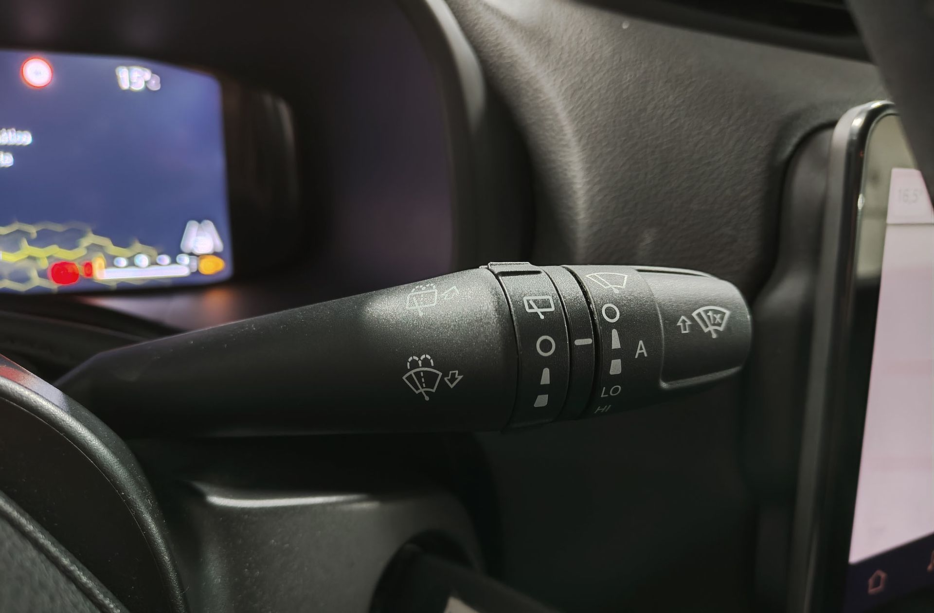 Jeep Renegade eHybrid 1.5 Limited ATX - foto 29