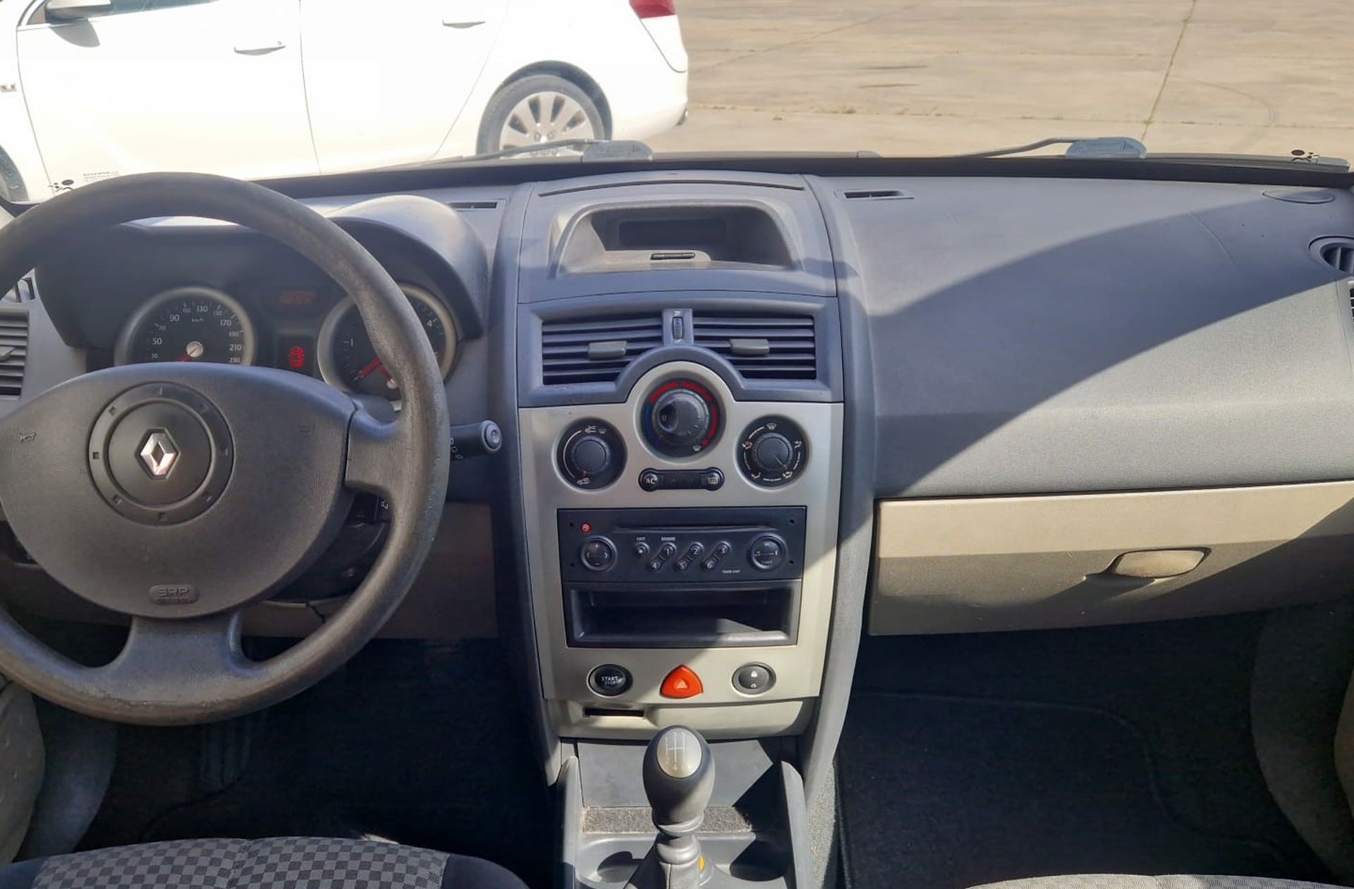 Renault Mégane 1.9 dCi Confort Expression - foto 6