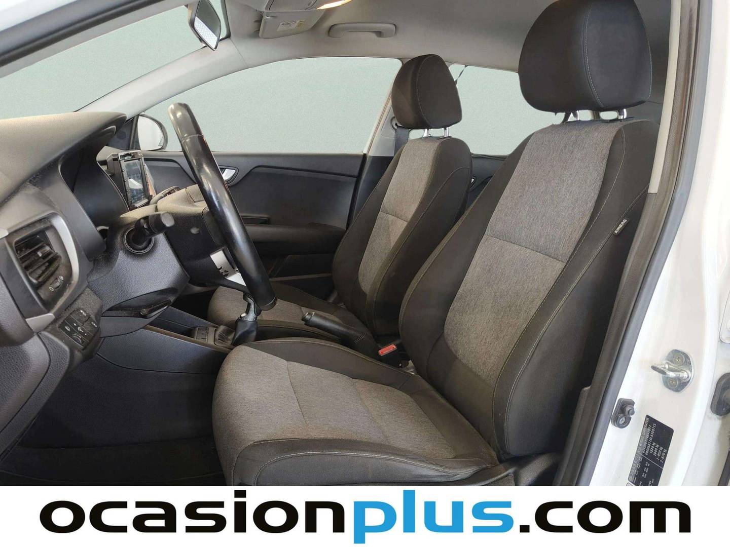 Foto asientos delanteros KIA Stonic KIA Stonic 1.0 T-GDi Concept (100 CV)